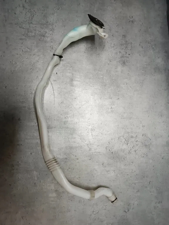 132640-11 - BMW F01 F02 F03 F04 заливка бачка омывателя