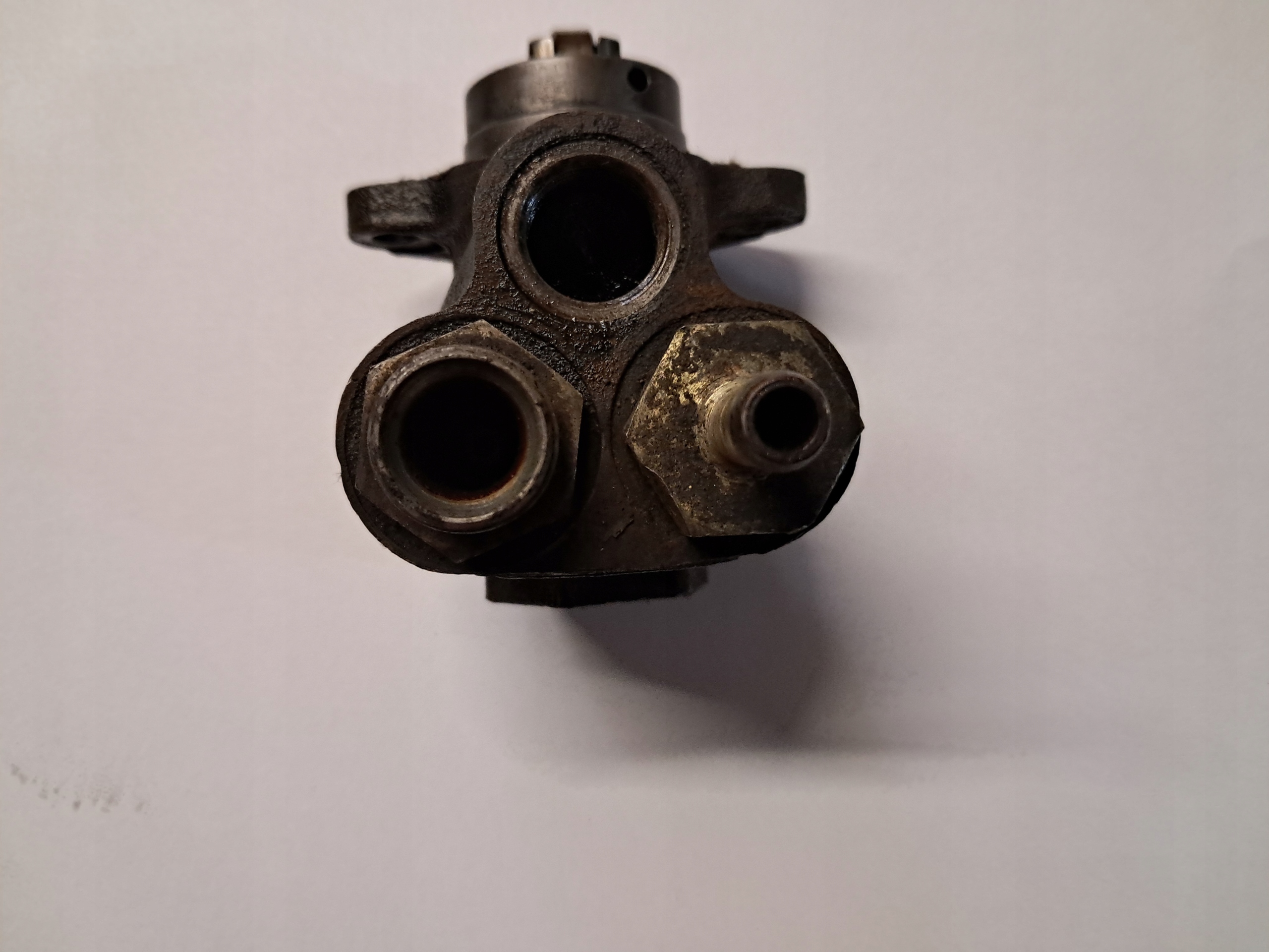 feed pump BOSCH MERCEDES W123 0444007014 = FP/K22M13