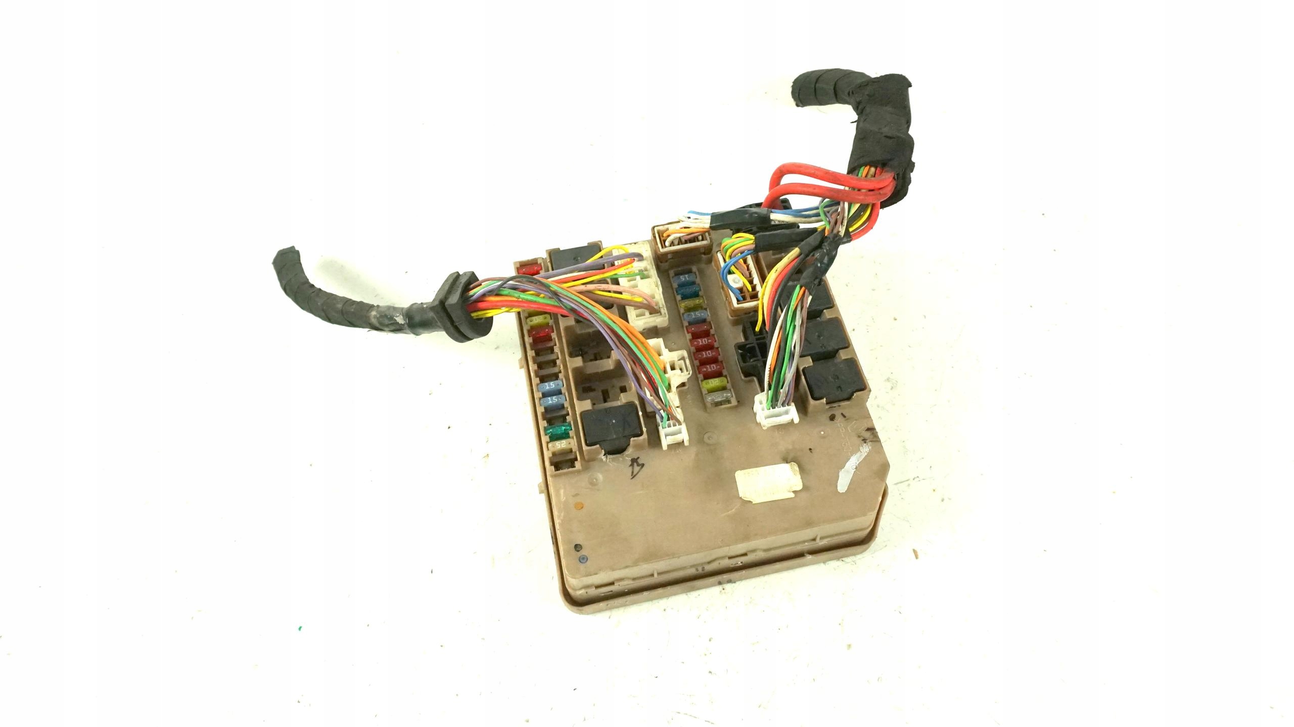 Module fusibles Module UPC UCH RENAULT CLIO 3 III MODUS 674654A