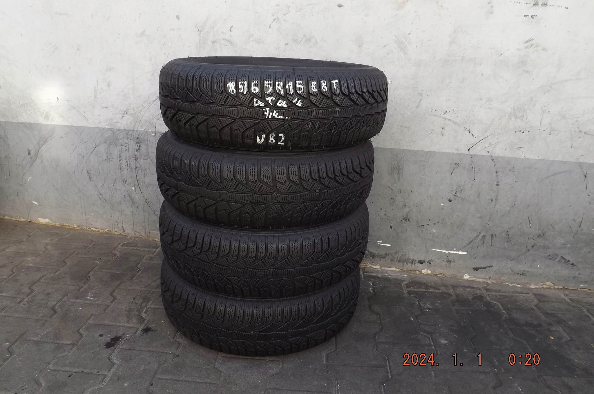 [V82] 4XZIMA 185/65R15 88T KLEBERY KRISALP HP2 & Marka Kleber