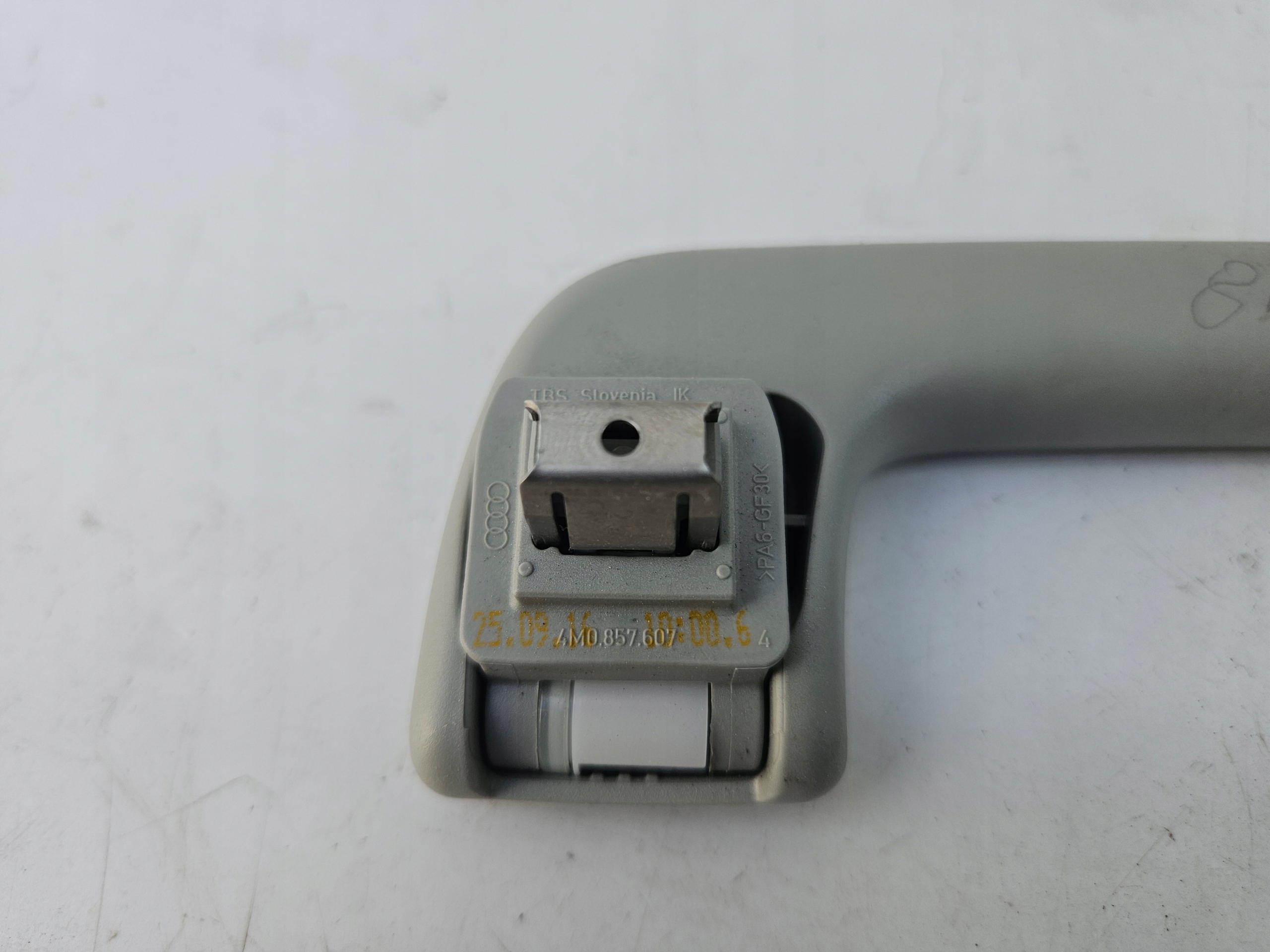 handle bracket of the roof left right front AUDI A4 B9 8W grey Q7 4M