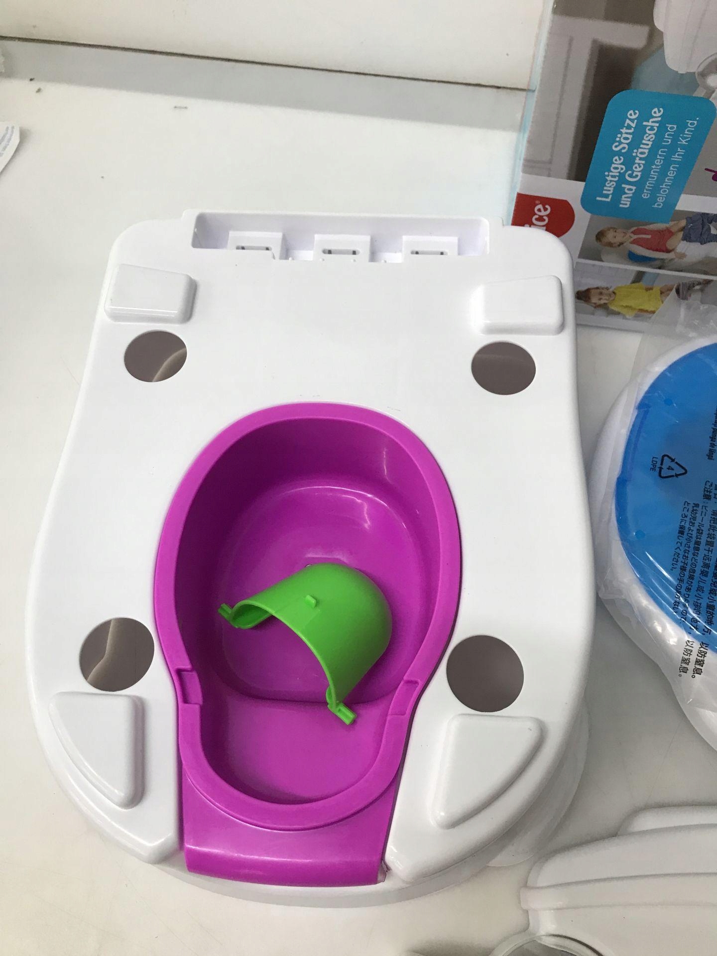 NOCNIK INTERAKTYWNY BIAŁY P4326 Marka Fisher-Price