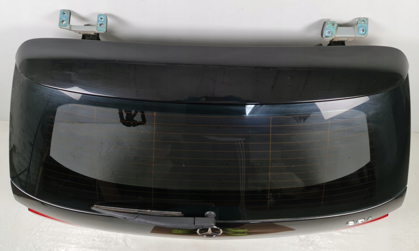 KLAPA TYLNA TYŁ DOCIĄG 197 MERCEDES W212 KOMBI KPL Jakość części (zgodnie z GVO) O - oryginał z logo producenta pojazdu (OE)