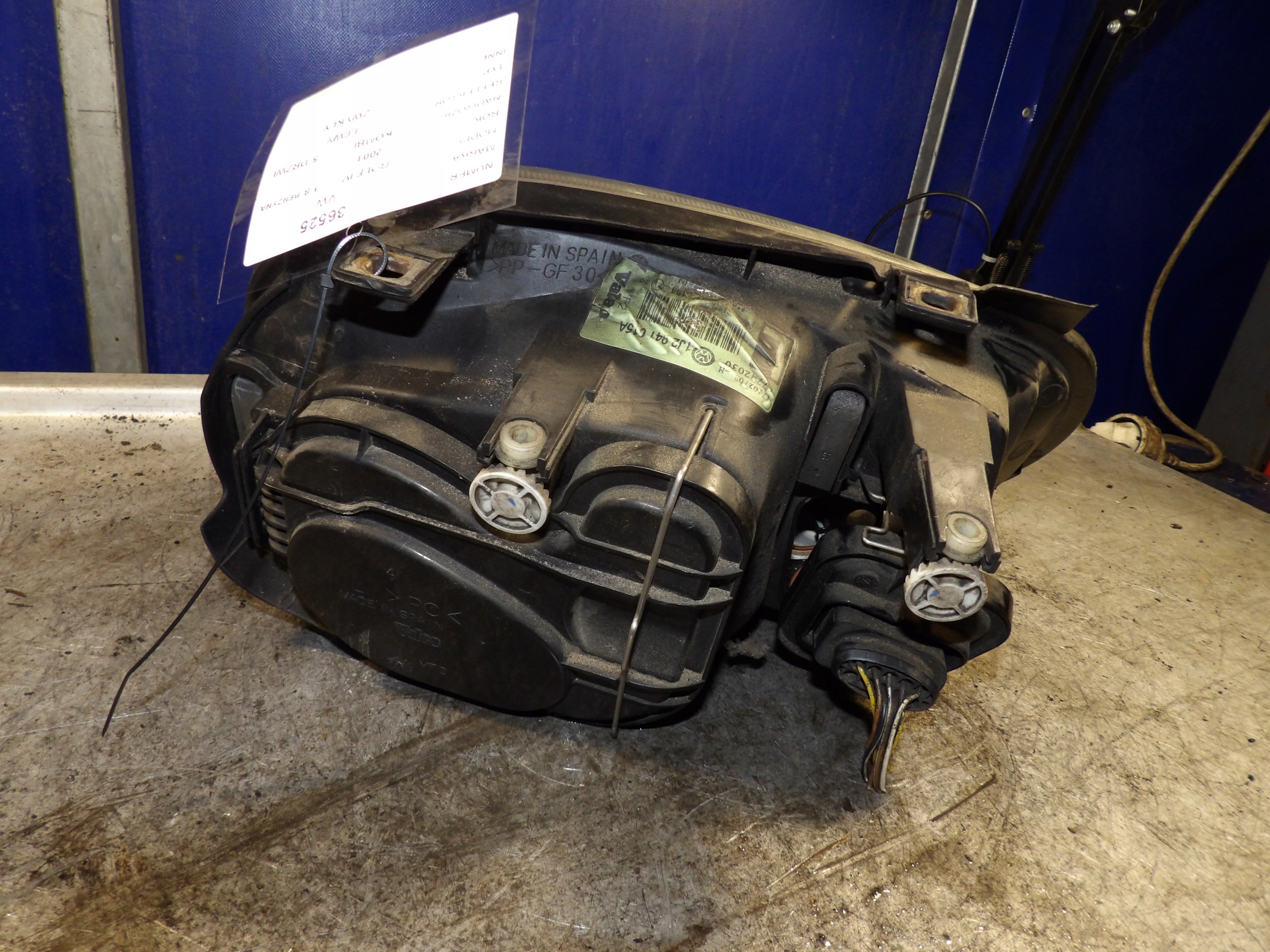 Volkswagen Golf IV light front left 1J2941015A
