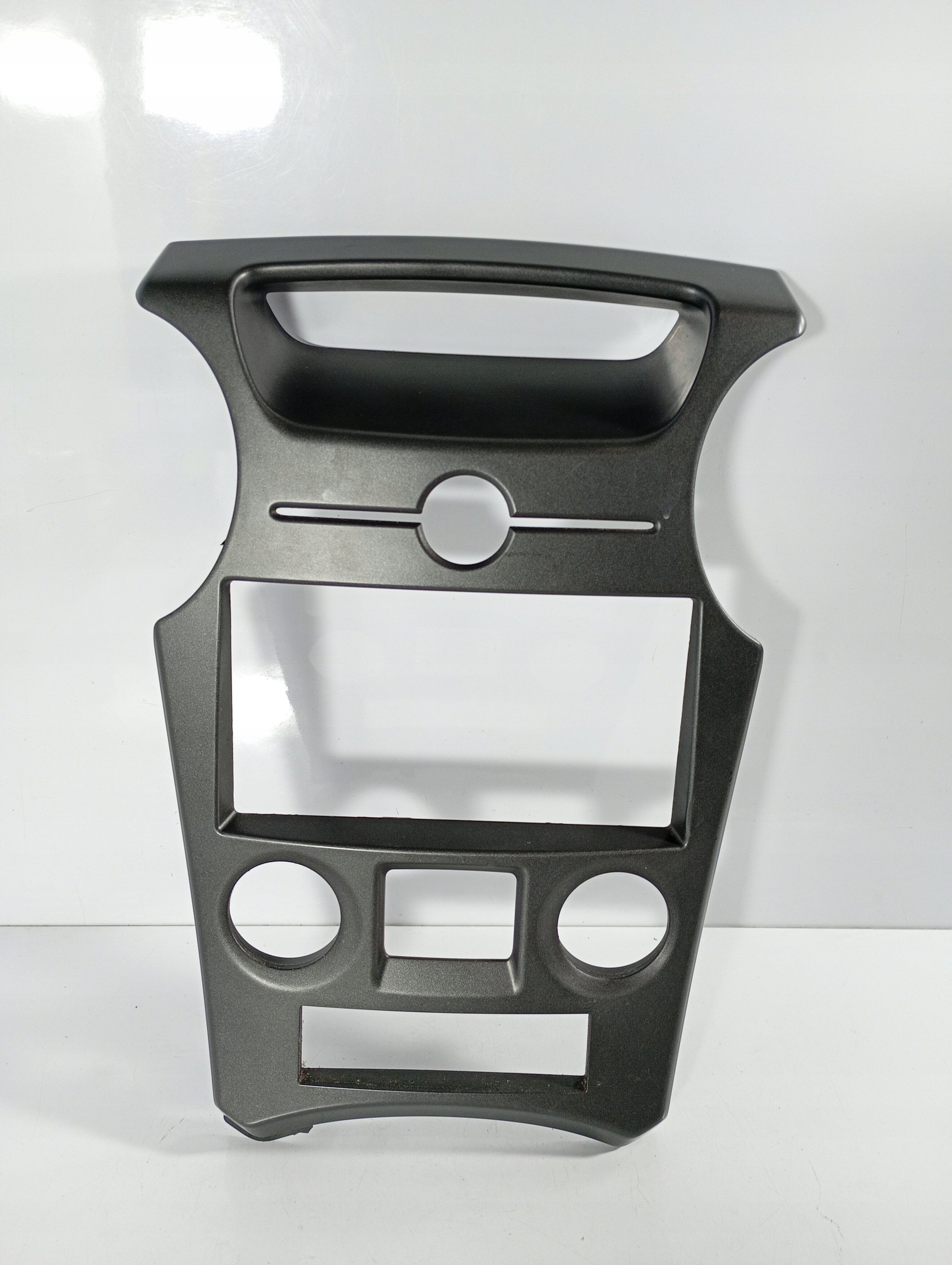 Kia Carens 3 III 06-13 console frame RADIA OE 80470248