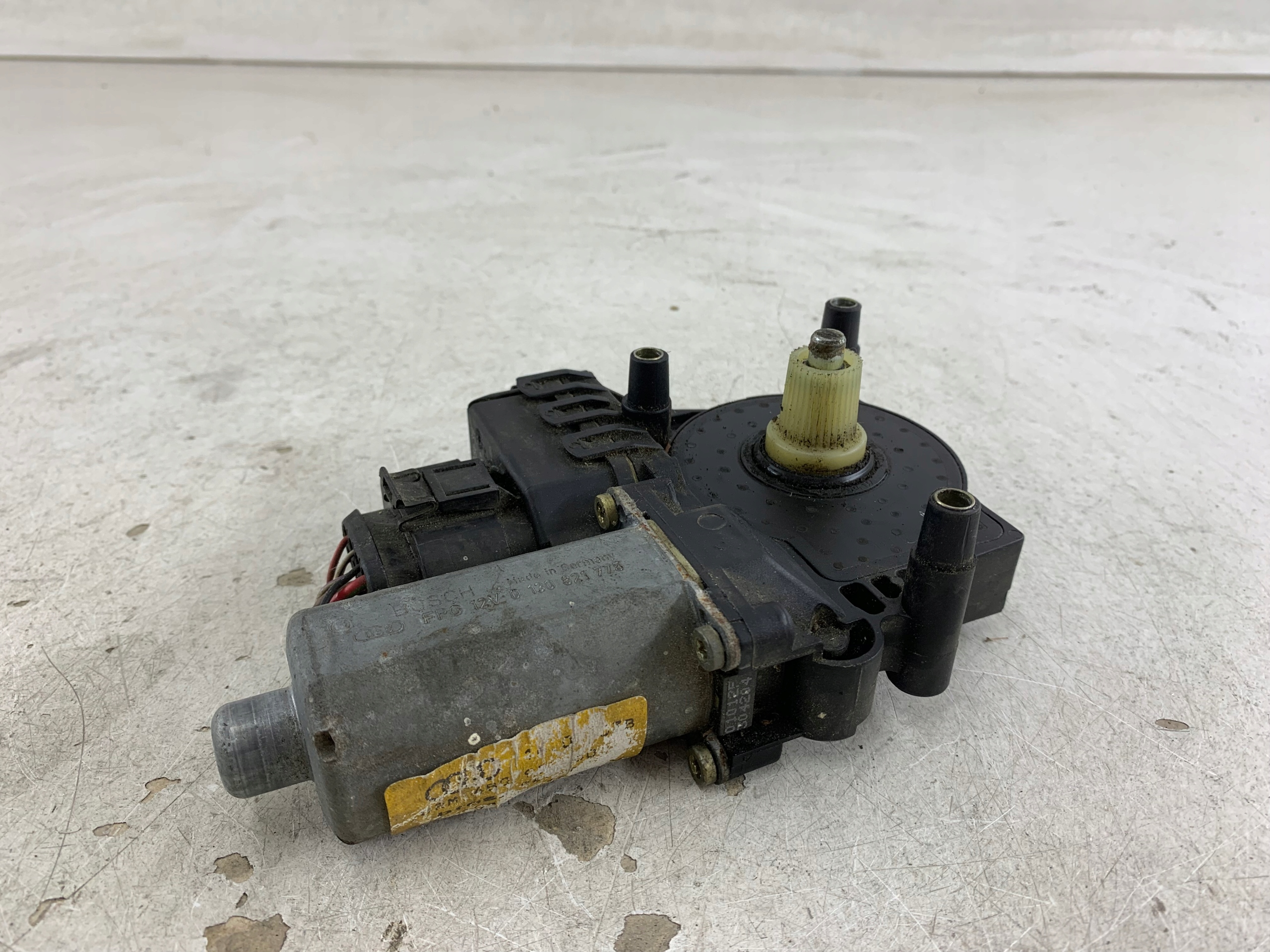AUDI A6 C5 motor ablak bal eleje 0130821775