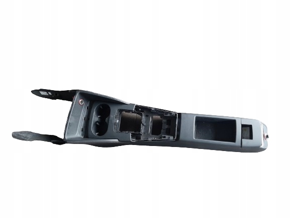 Audi A3 8V седан тунель середина 8V0819203