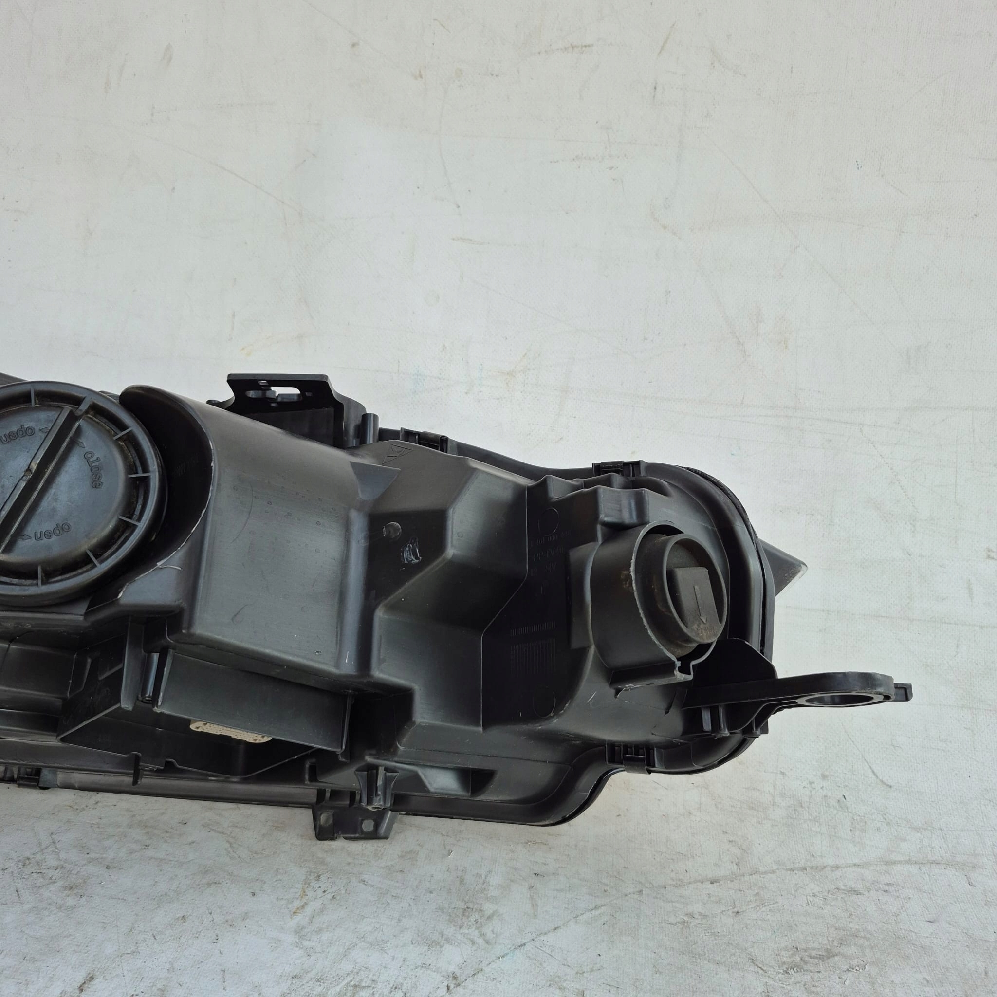 AUDI A5 8W 8W6 16- light left front front BI-XENON 8W6941005C