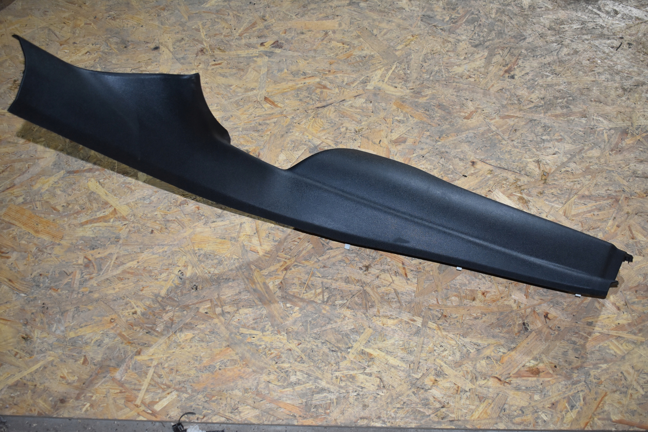 IDEALNA cover SLUPKA rear left AUDI A5 B10 1