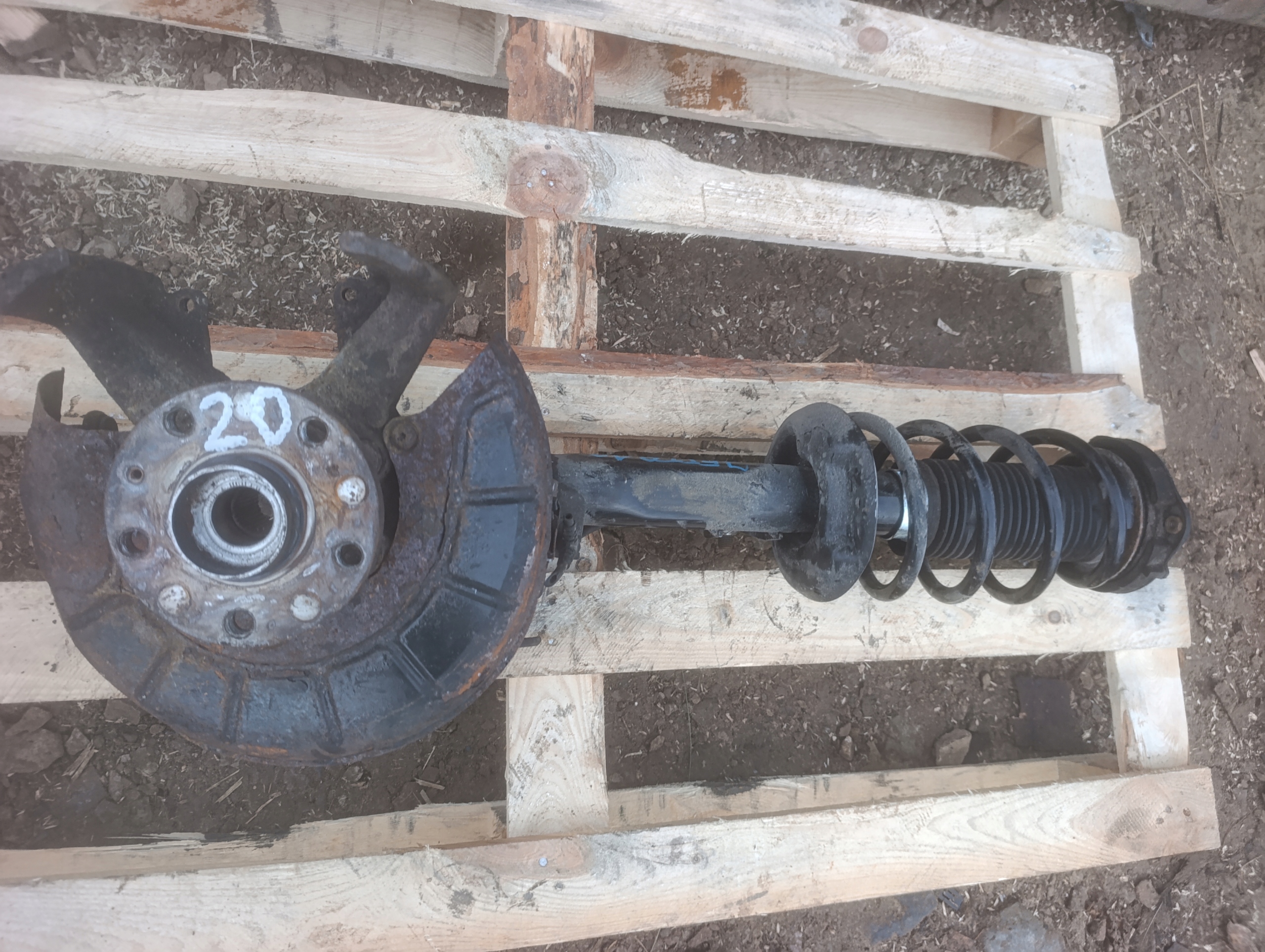 Macpherson shock absorber z swing left front front VW Jetta 1B VI