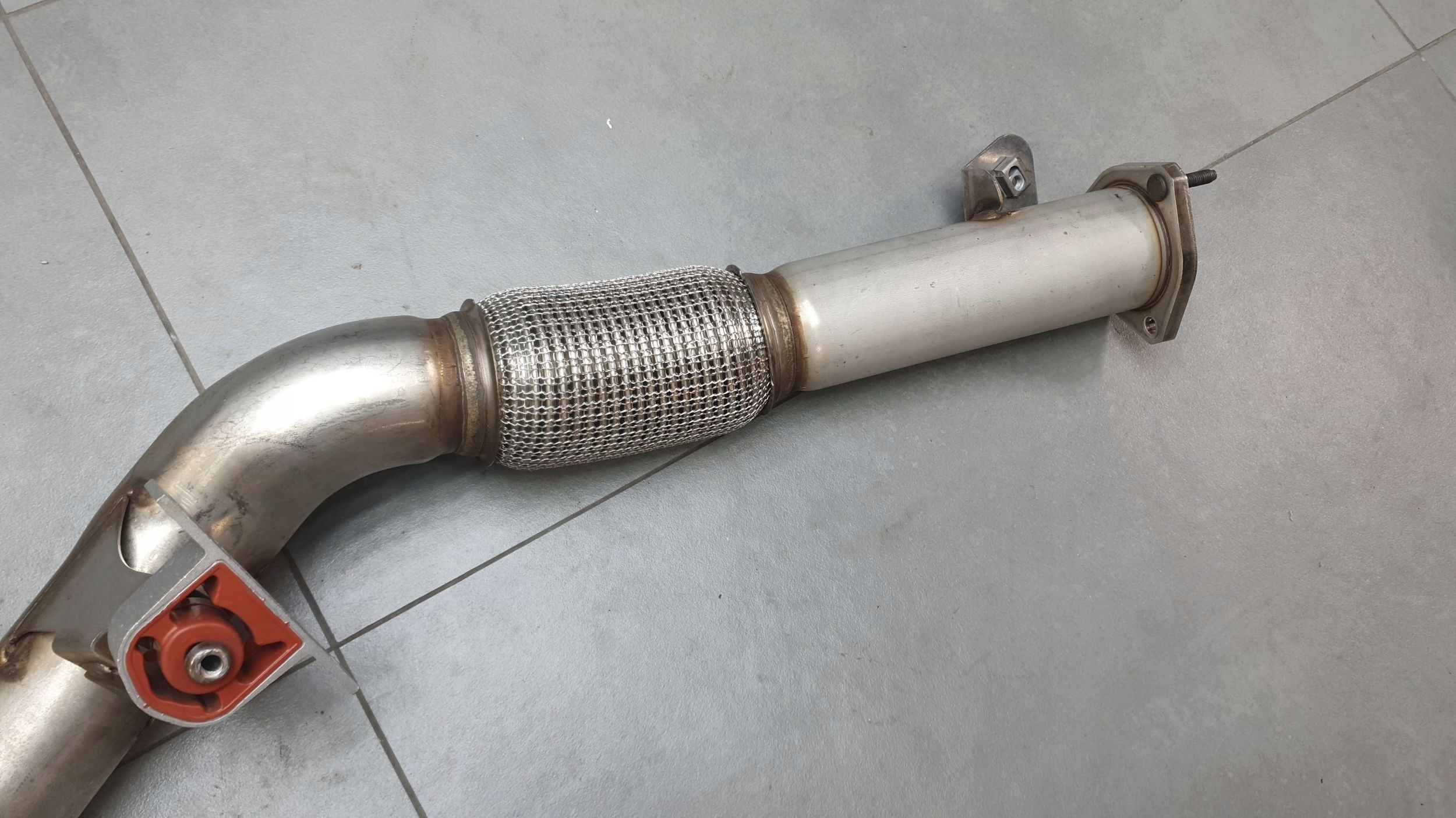 Audi Q8 catalyst pipe exhaust 4M0131703R