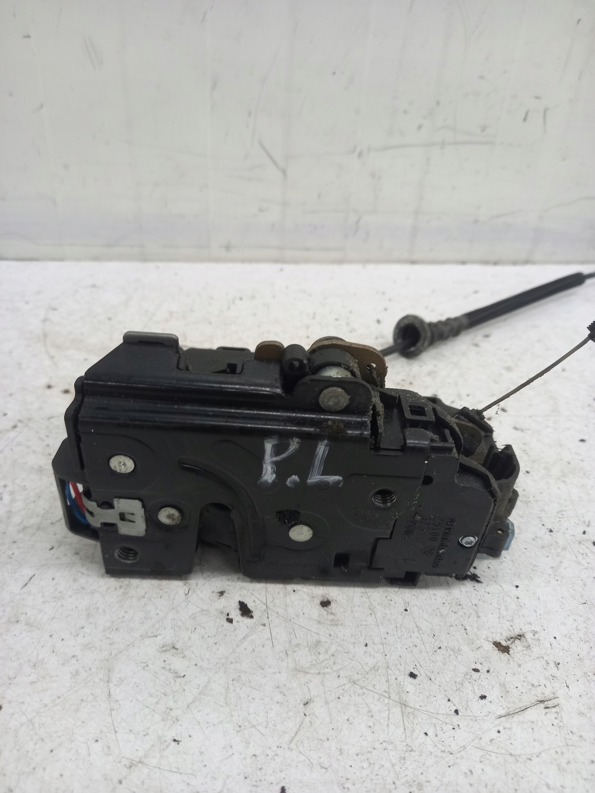 lock door CENTRALNY left front SKODA OCTAVIA 2 9 PIN 3D1837015
