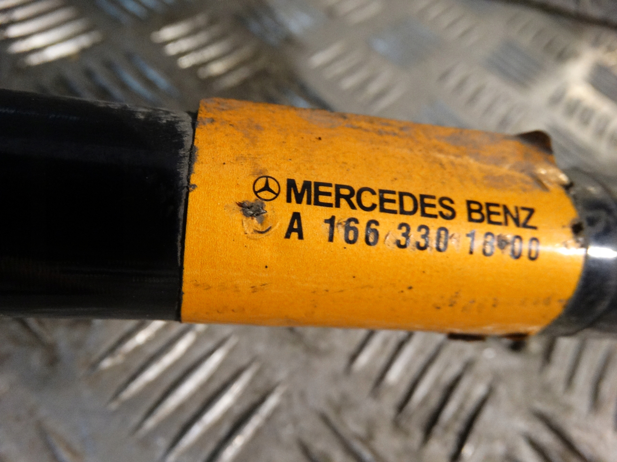 IDEALNA semi-axis right front front MERCEDES W166 1