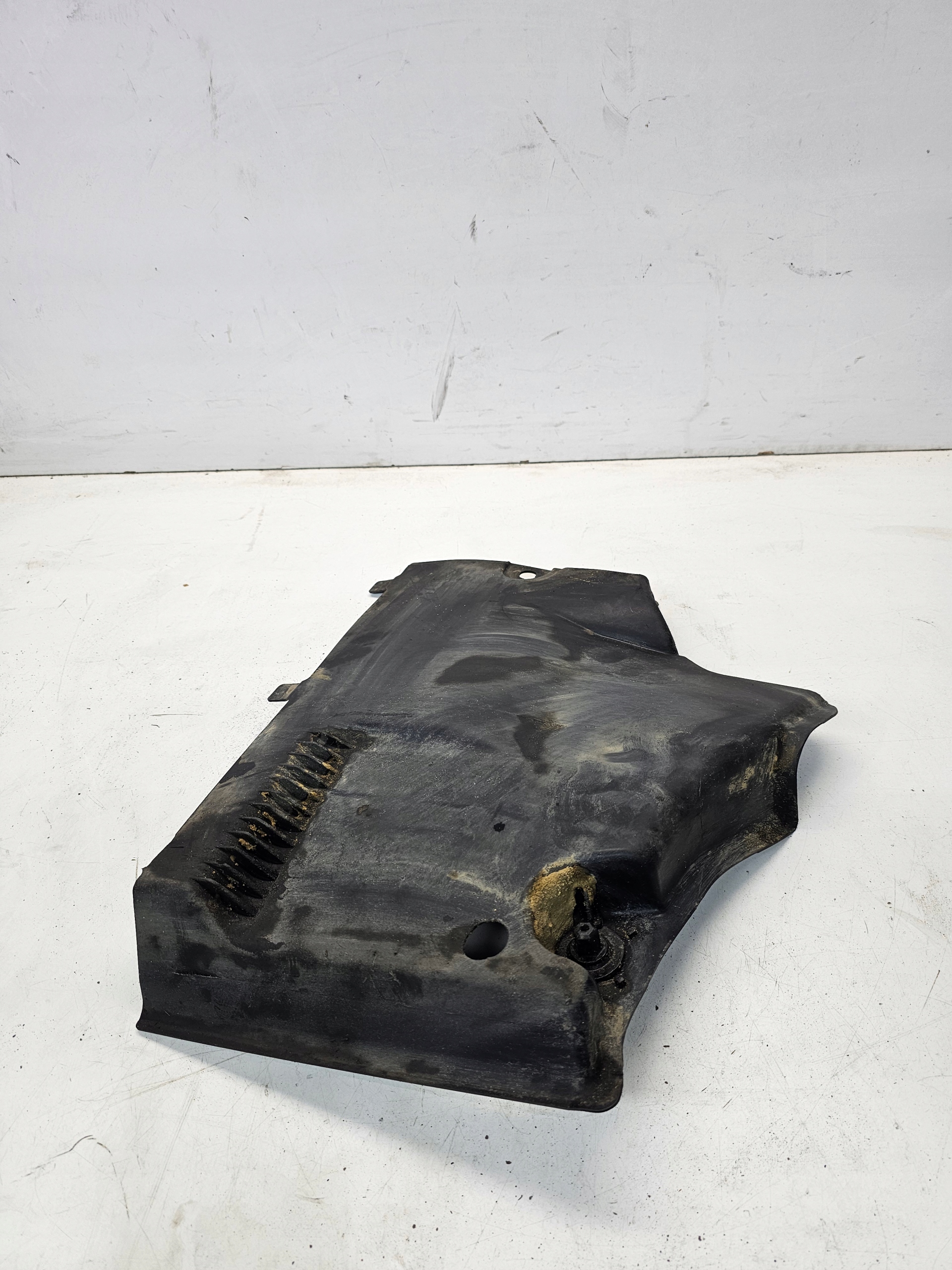 cover cover chassis left AUDI A4 B8 8K0825201E