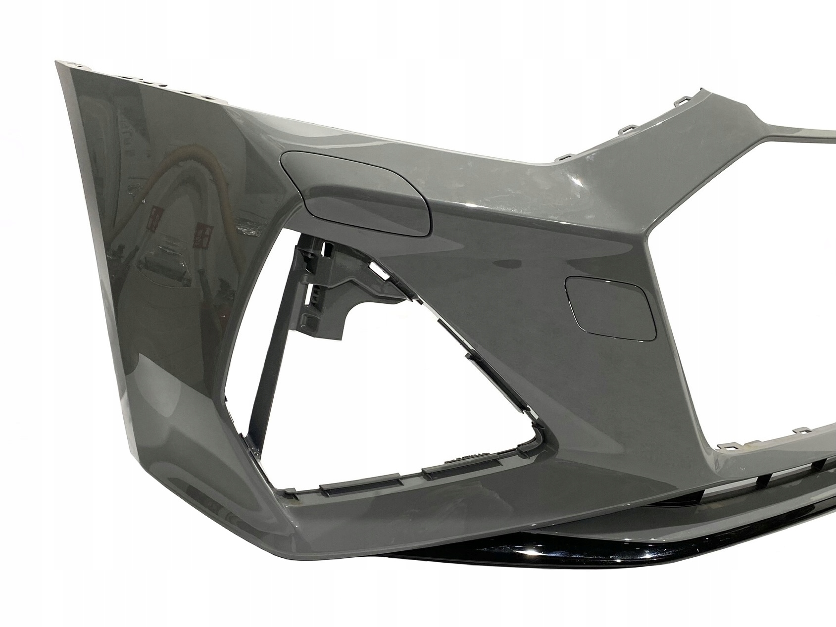 AUDI RS6 front bumper front bumper 4K8807437J