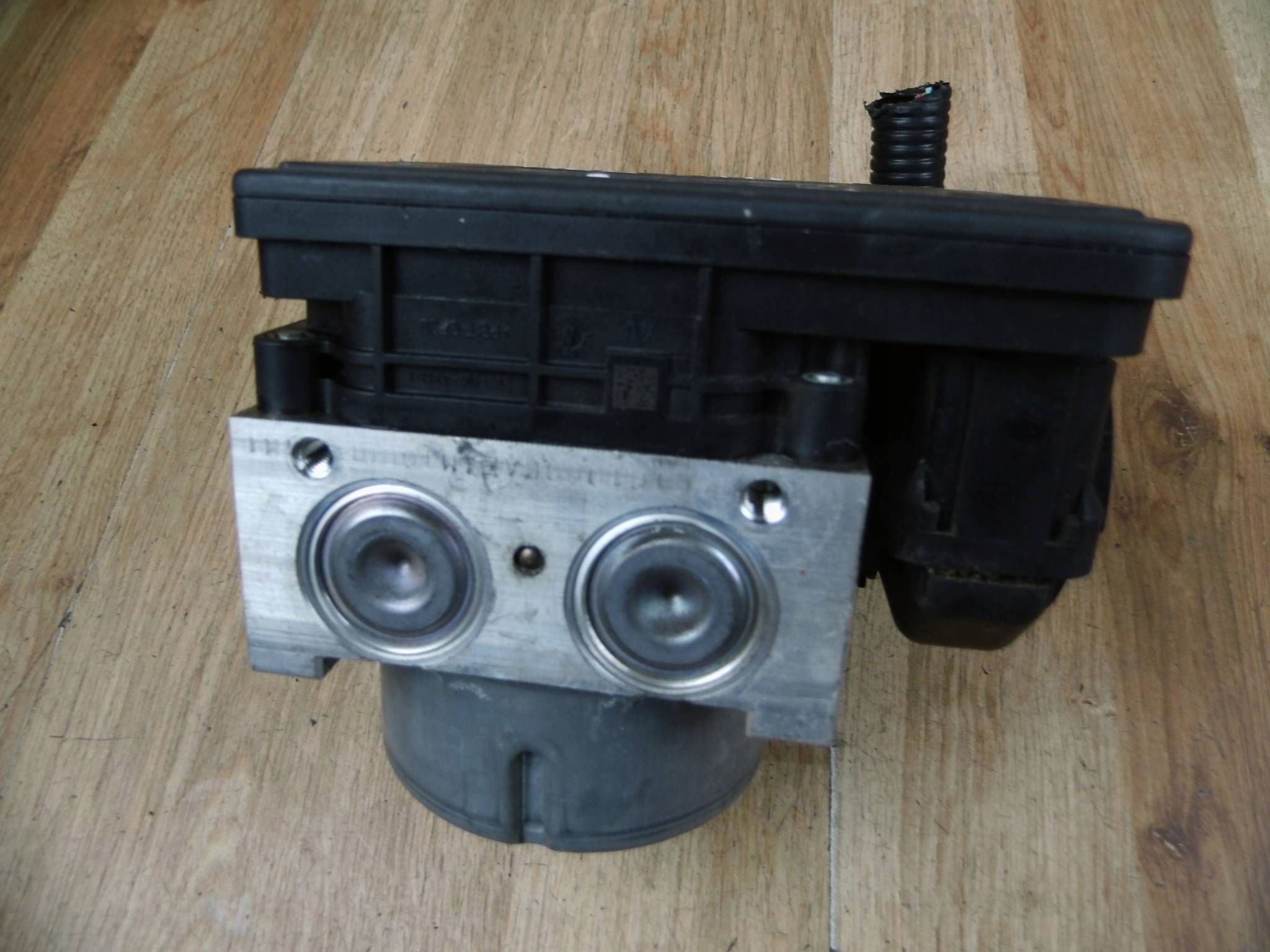 Mazda 3 III Bm BN pumpa abs BAAP437A0