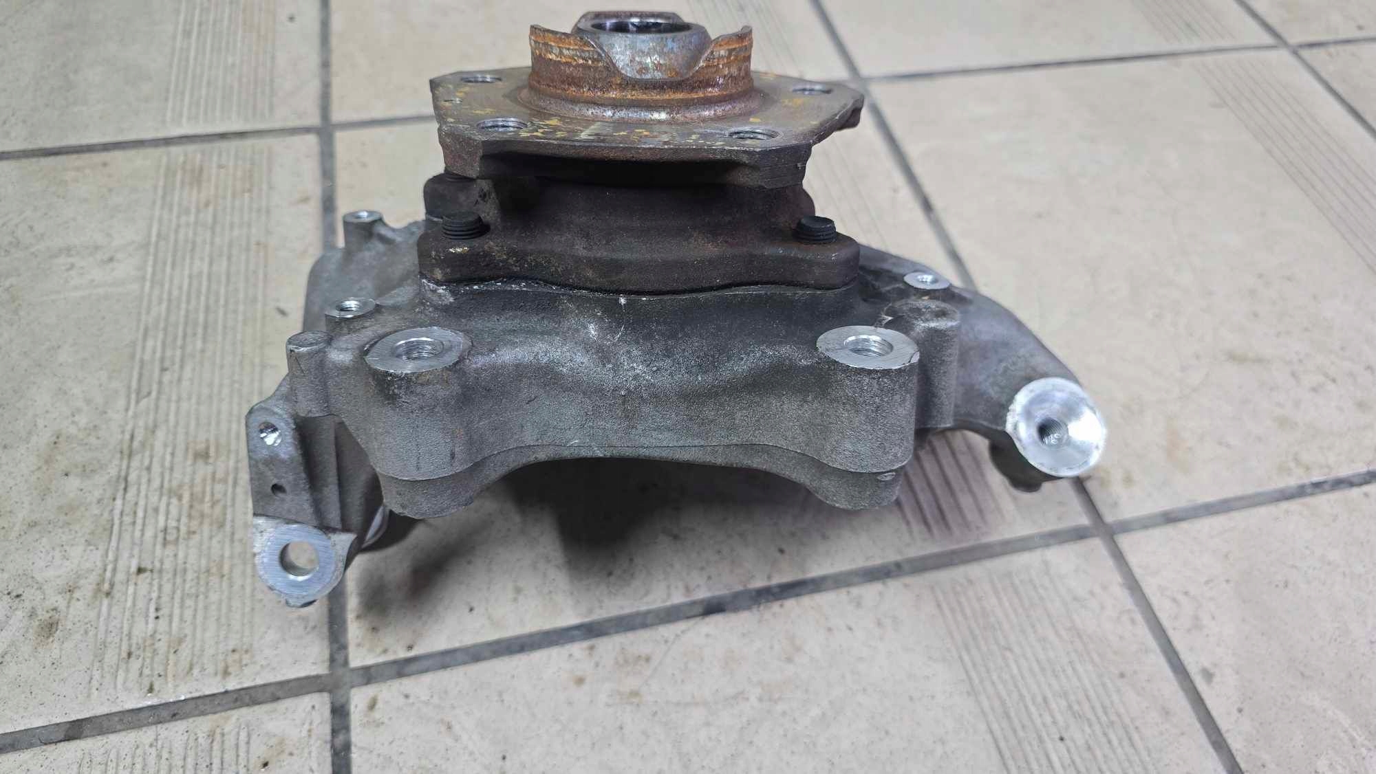 поворотный кулак зад Audi A6 C8 A7 Q5 4K0 431C