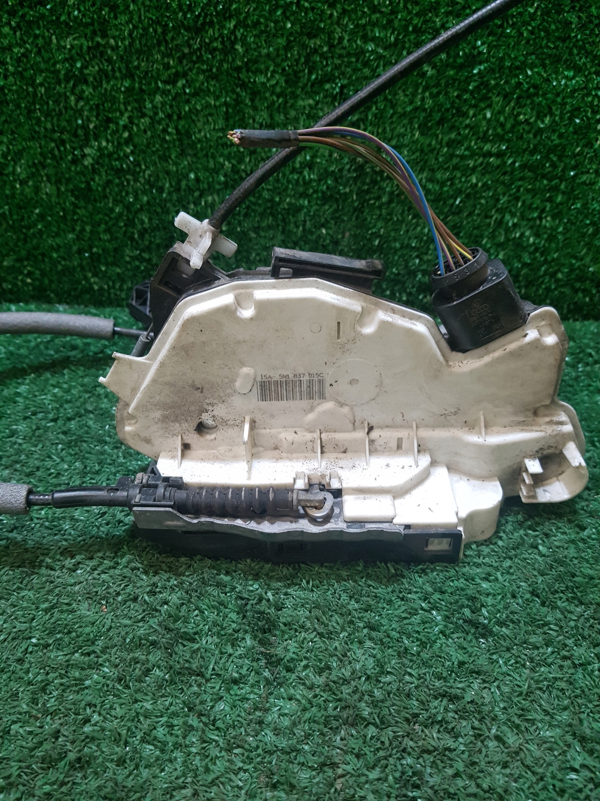 lock door left front SKODA FABIA 2 5N1837015C