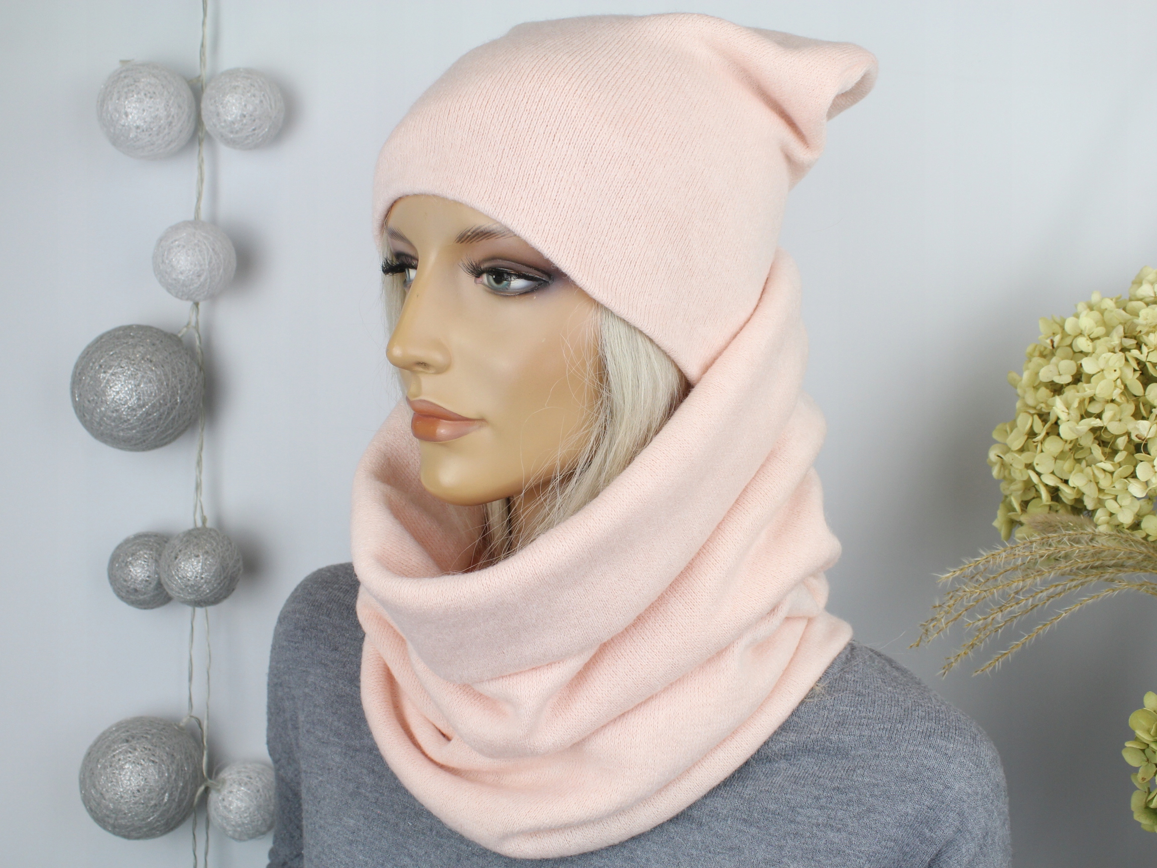 KOMPLET DAMSKI CZAPKA DAMSKA + KOMIN TUNEL CHUSTA