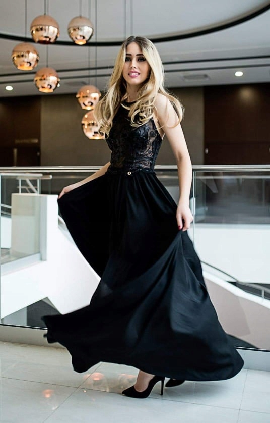 Šaty S.moriss Černé flitry vel Xs