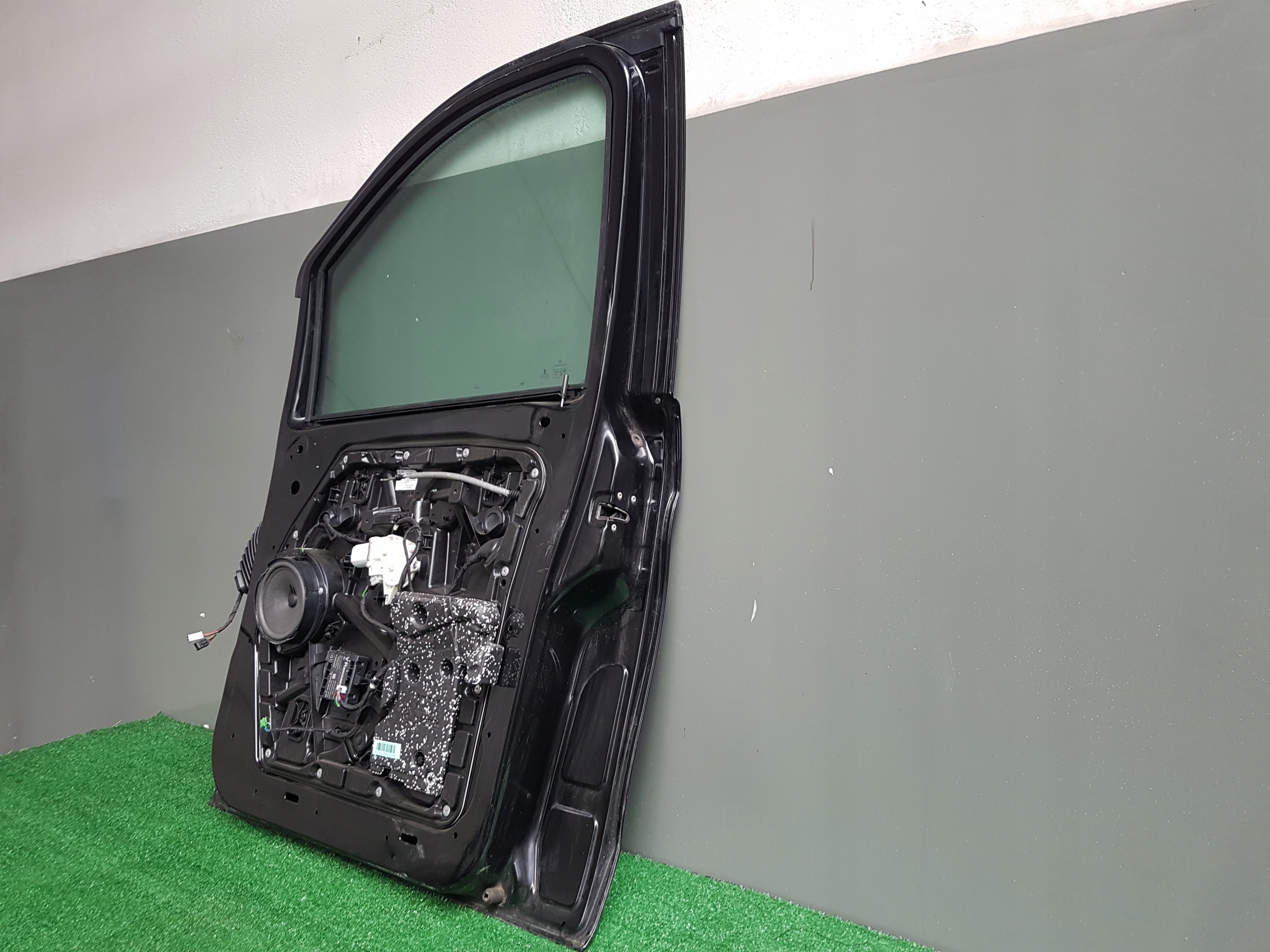 dveře pravý předek MERCEDES-BENZ VITO