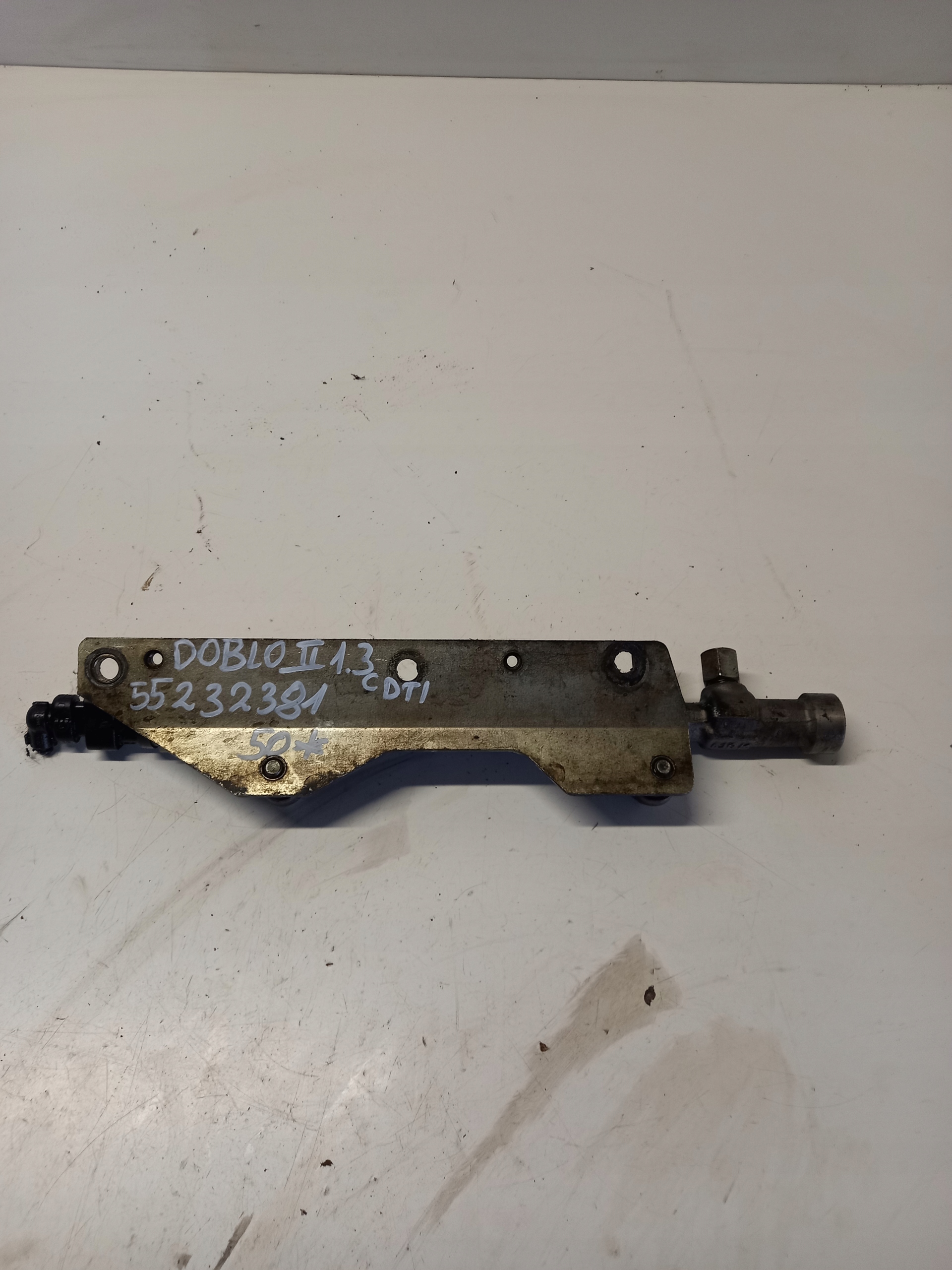 LISTWA WTRYSKOWA FIAT DOBLO II 1.3 CDTI 55232381