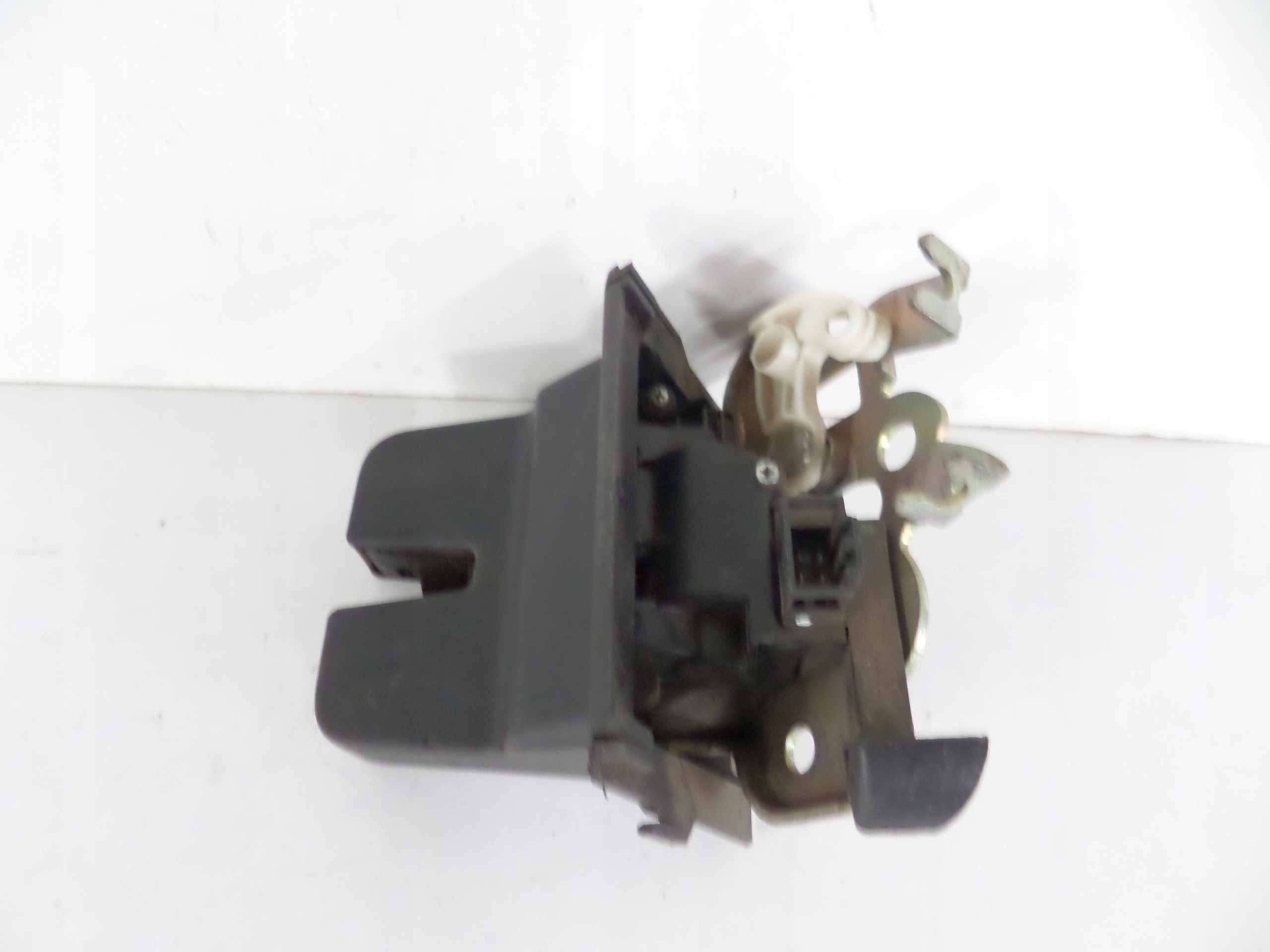 lock bonnet rear part AUDI Q5 12- A6 C7 14- TOLEDO IV