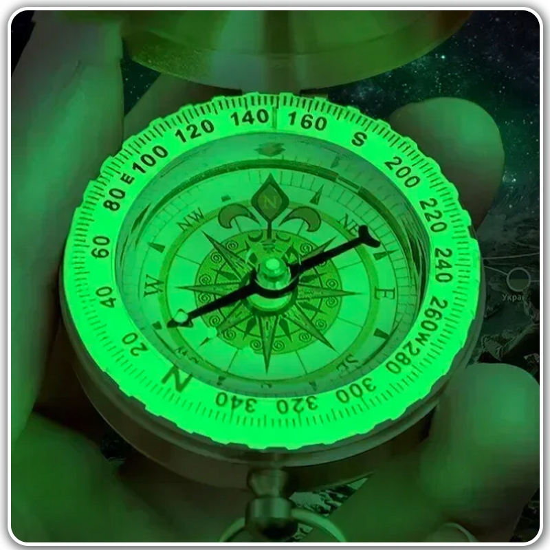 ZŁOTY KOMPAS KIESZONKOWY ZAMYKANY ŚWIECĄCY W CIEMNOŚCI STARY BRELOK BUSOLA Kod producenta 0000013224