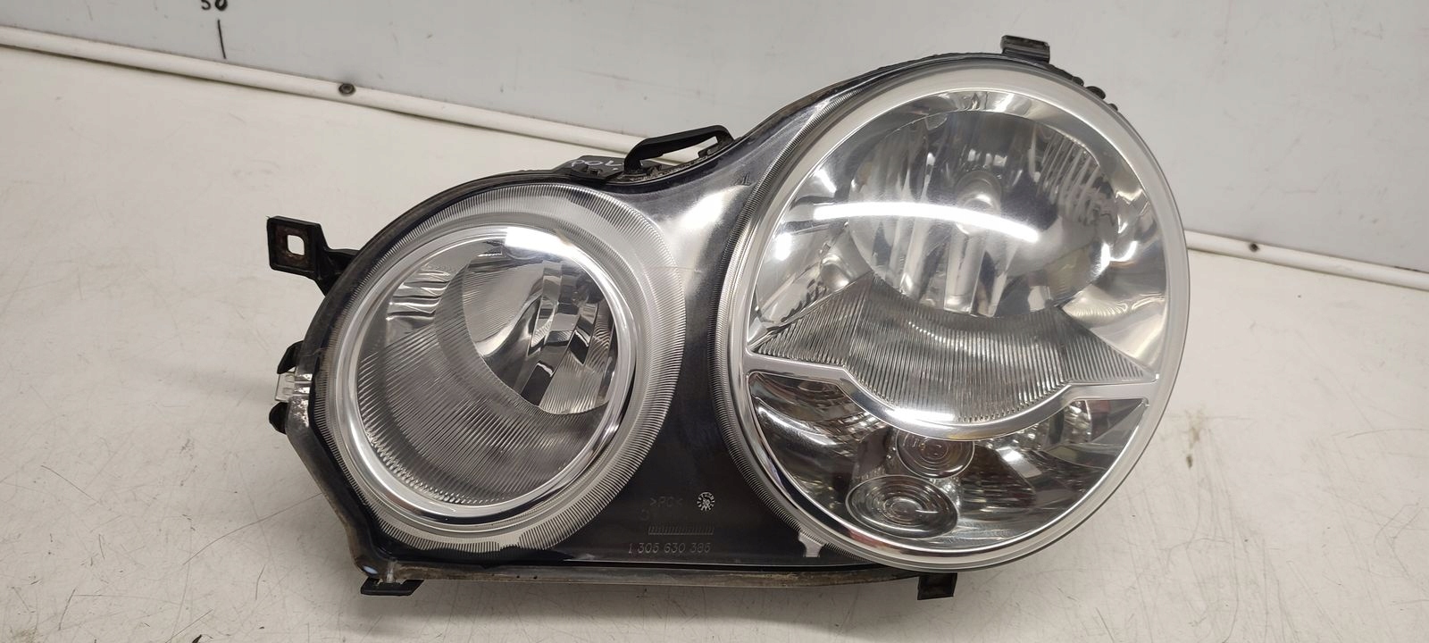 light front front left VW Polo 9N
