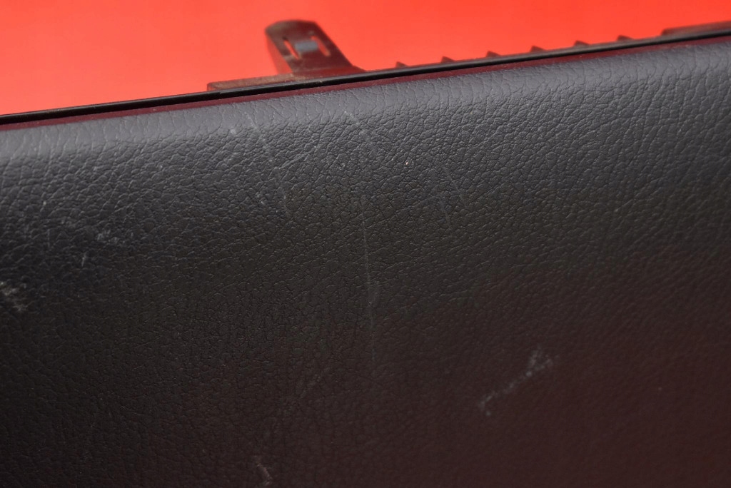 бардачок пассажира европа 55550-76010 lexus CT200H 10-14