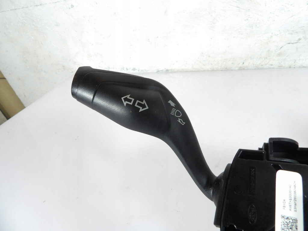FORD FOCUS MK3 steering wheel levers and controls BV6T-13N064-AH