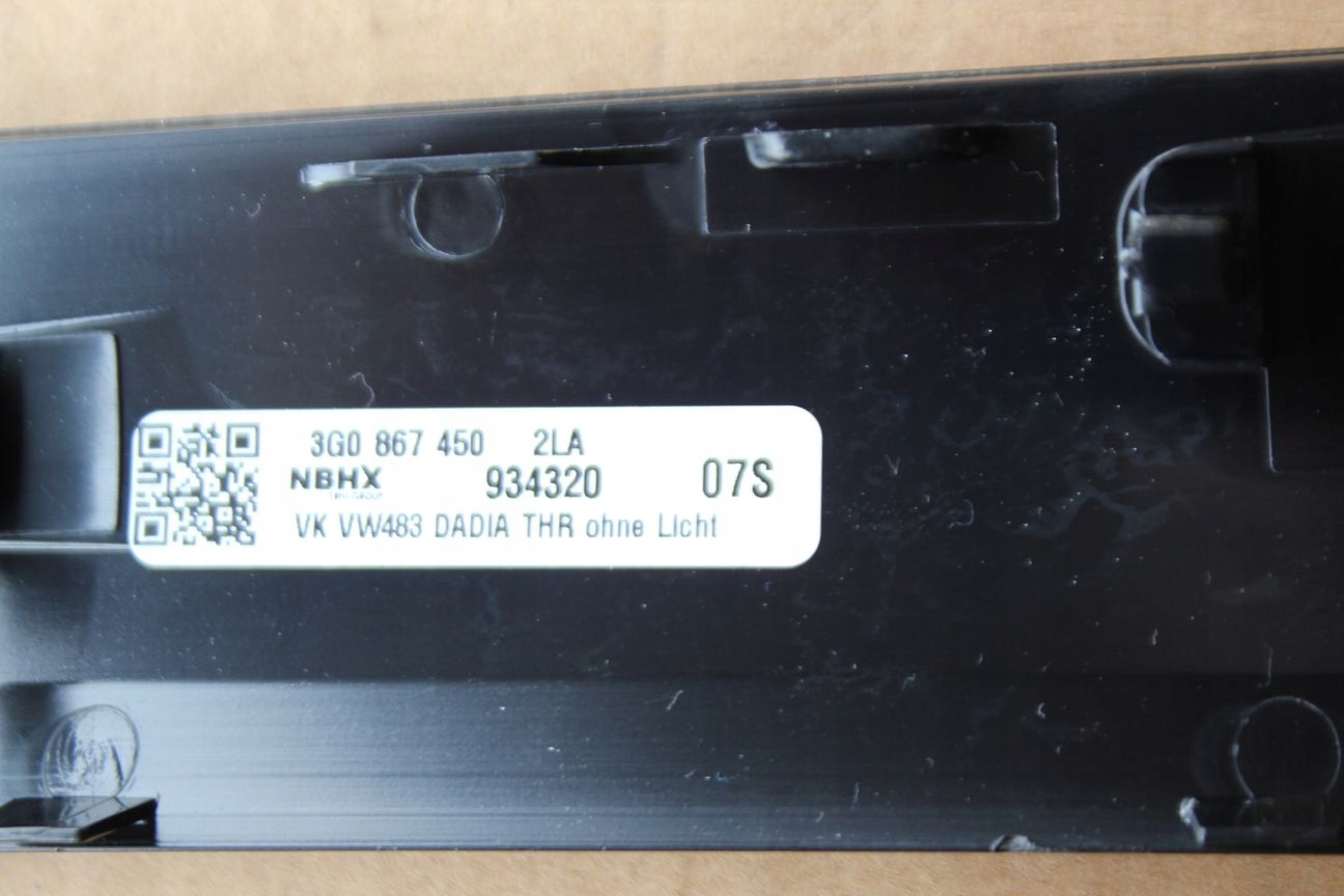 LISTWY DRZWI SONAVOX VW ARTEON PASSAT B8 SZARE Part number 3G0867439