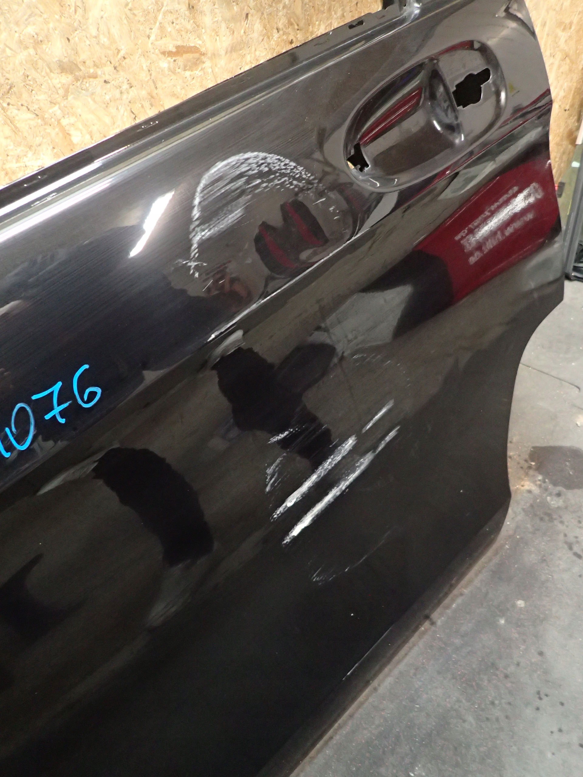 DOOR FRONT LEFT MERCEDES VITO W447