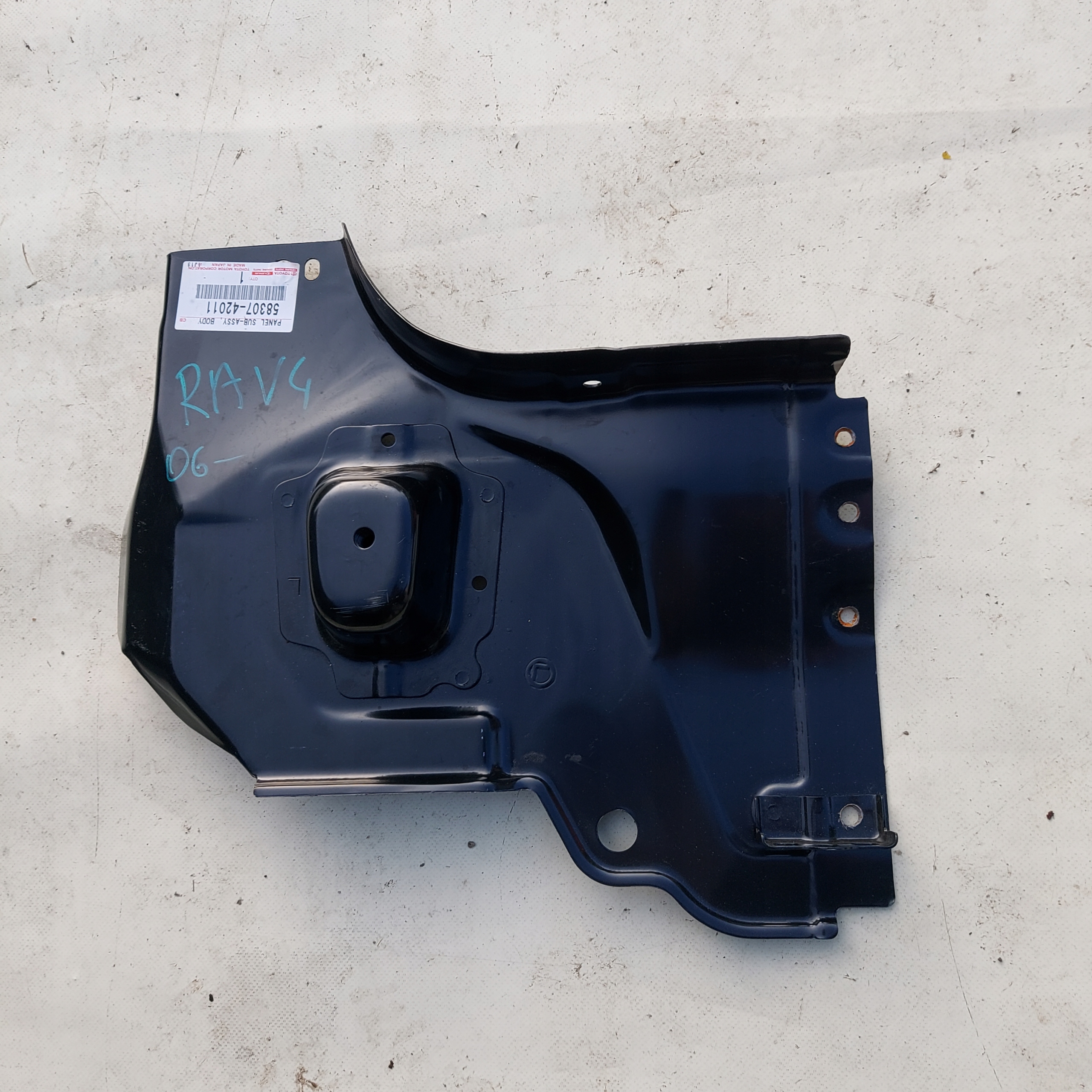 ЗАДНИЙ ЛЕВЫЙ РЕМЕНЬ TOYOTA RAV4 RAV-4 06- 58307-42011