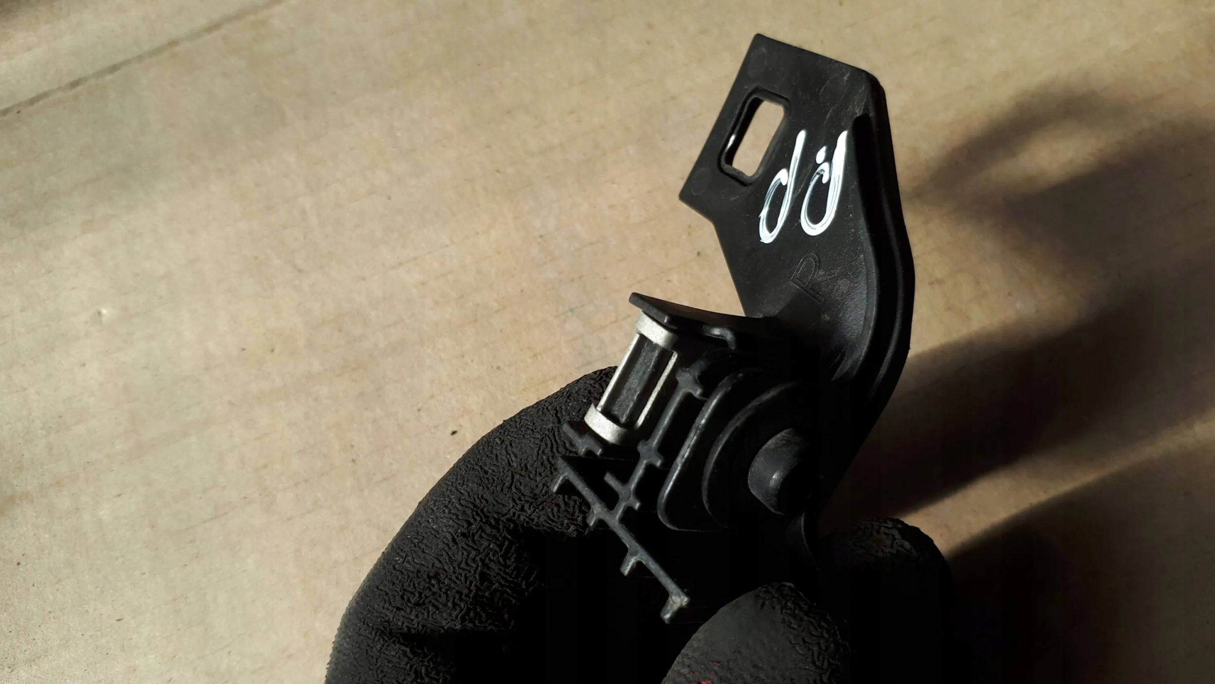 S7 4G A7 bracket holder lights right front