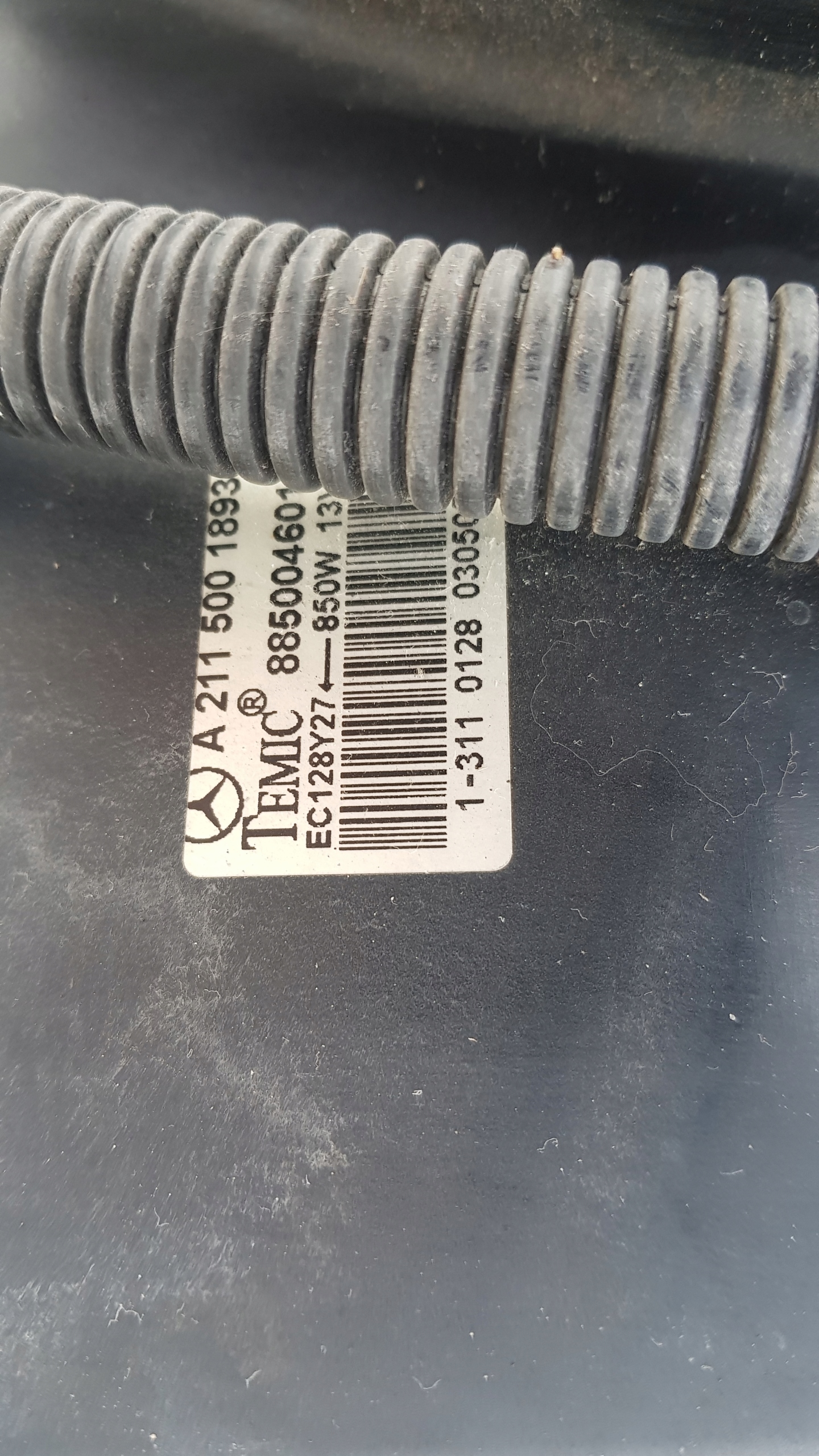 MERCEDES W211 3.0 CDI ventilátor chladiče a2115001893