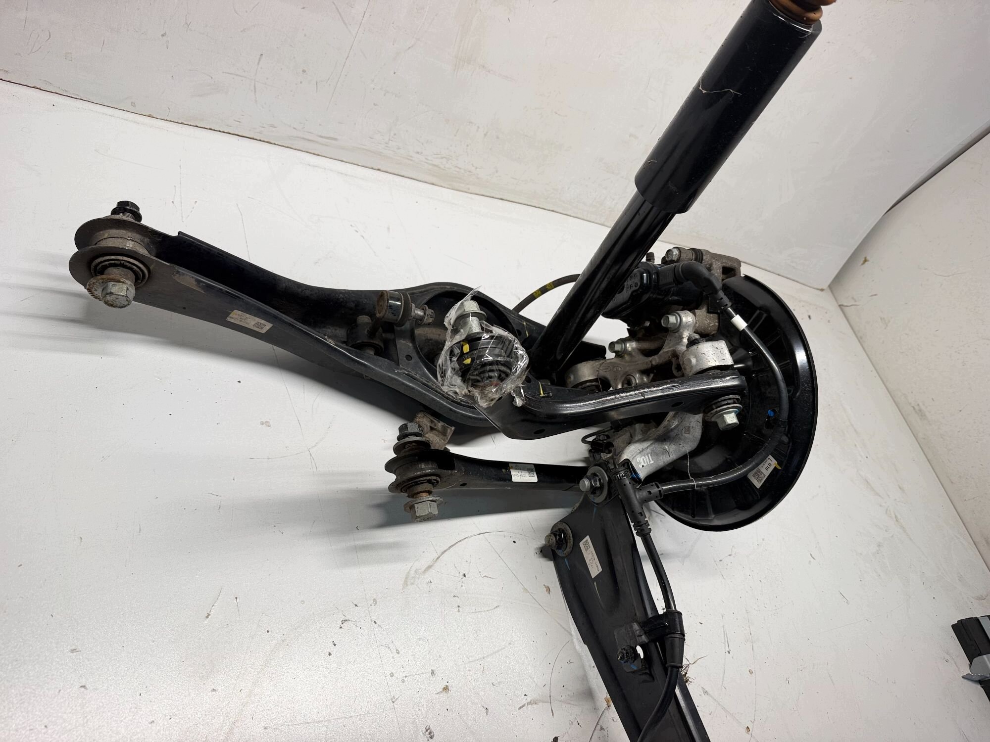 sususpension rear. left KIA NIRO EV 55210-G2500 2017-2022