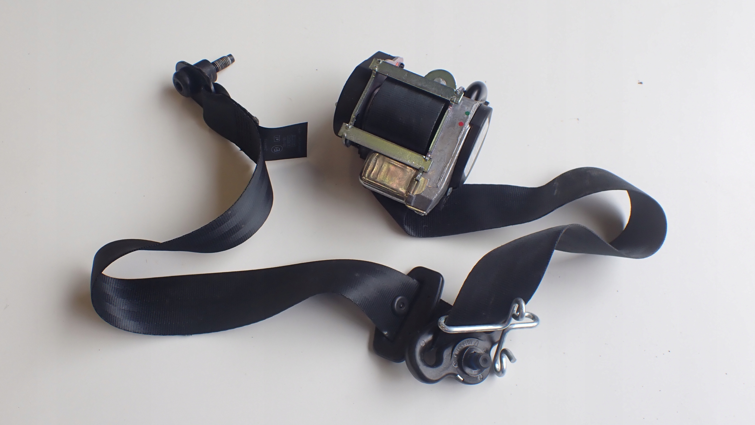 AM51R61294ABW - РЕМЕНЬ БЕЗОПАСНОСТИ ПЕРЕДНИЙ ПРАВЫЙ FORD C-MAX MK2