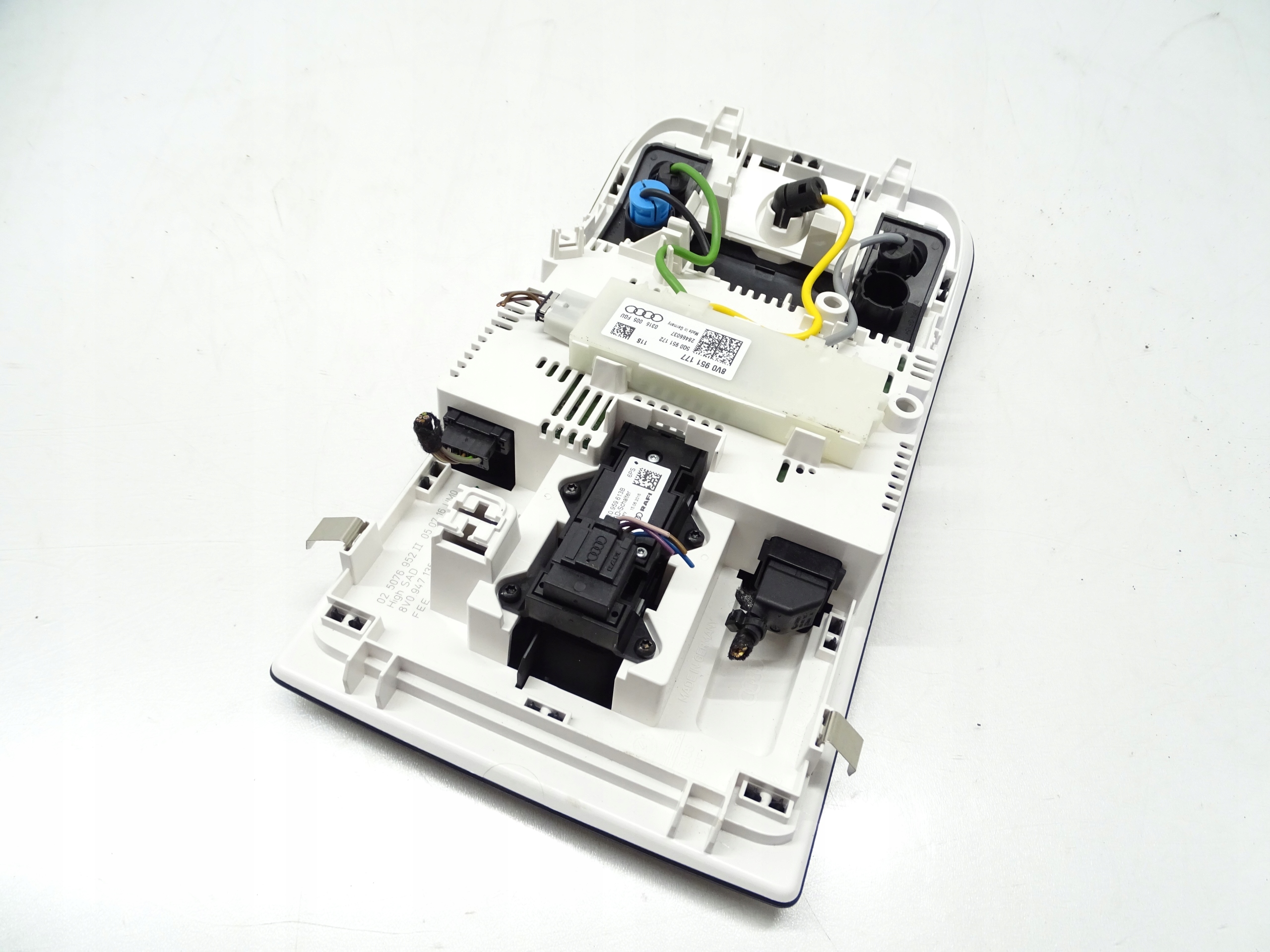 FANALE interna AUDI A3 8V 8V0947135L