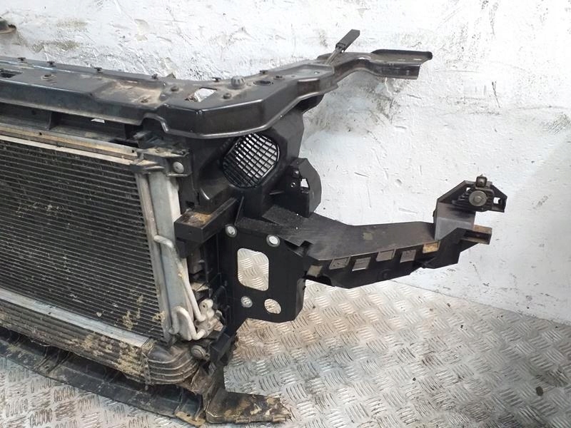 PAS PRZEDNI CHŁODNICE MINI R60 1.6 13 R Typ samochodu Samochody osobowe