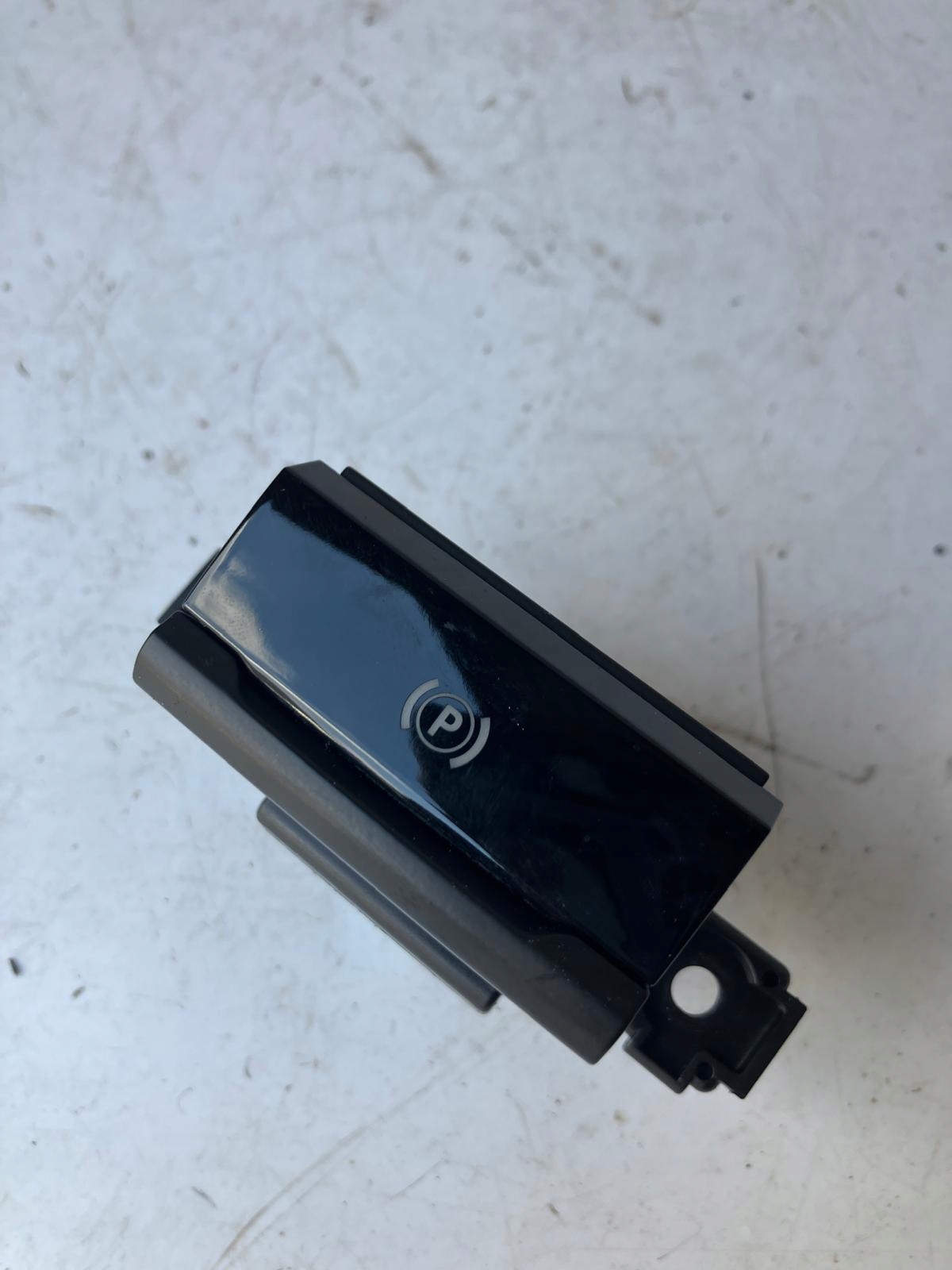 button electric brake CITROEN C4 PICASSO II 98014489ZD05