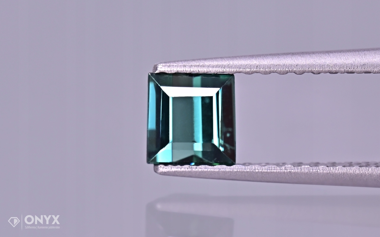 Turmalín fazetovaný čtverec 4,5x4,5 mm