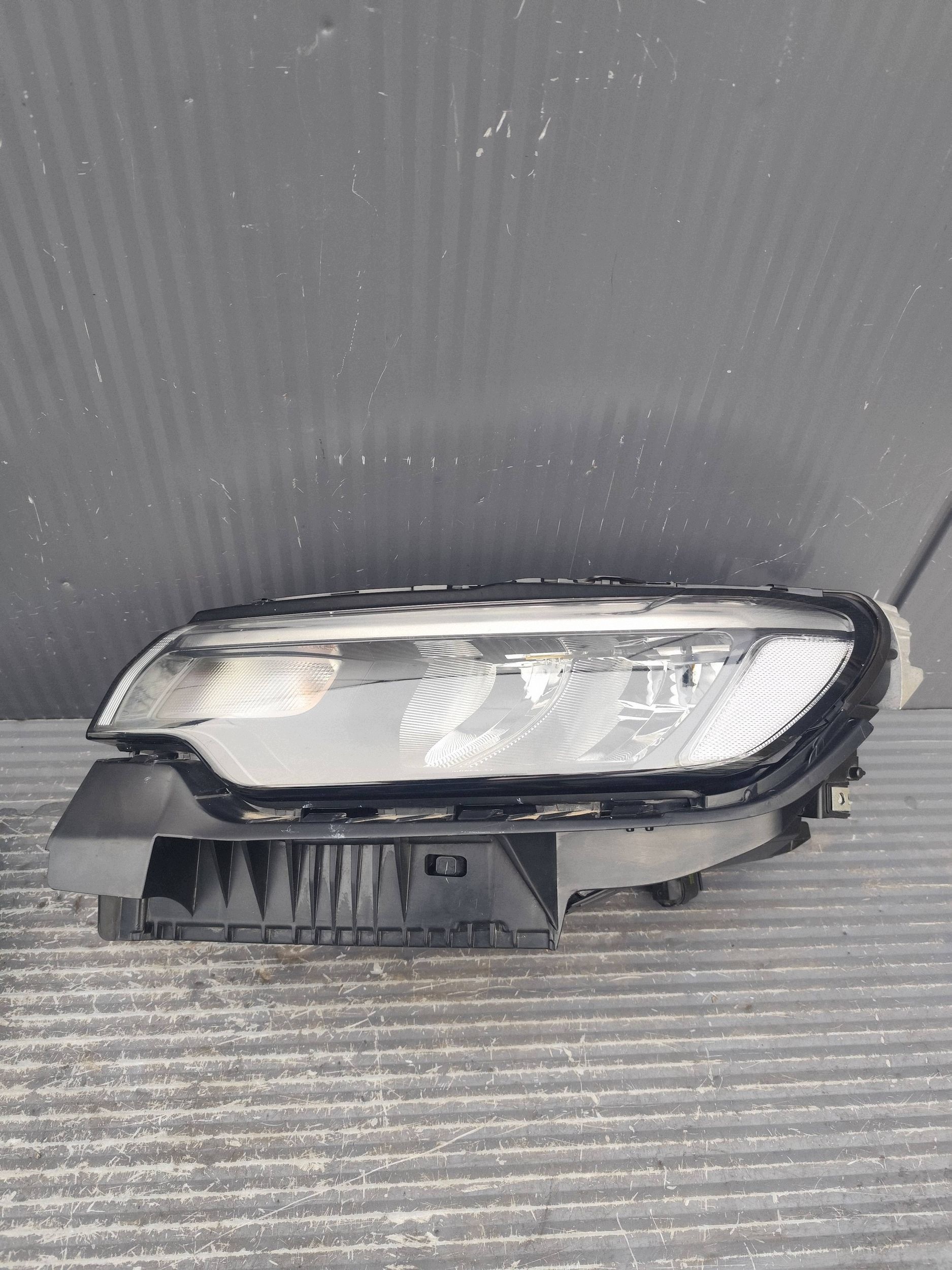 JEEP COMPASS II LIFT feu avant gauche FULL LED complète démontage