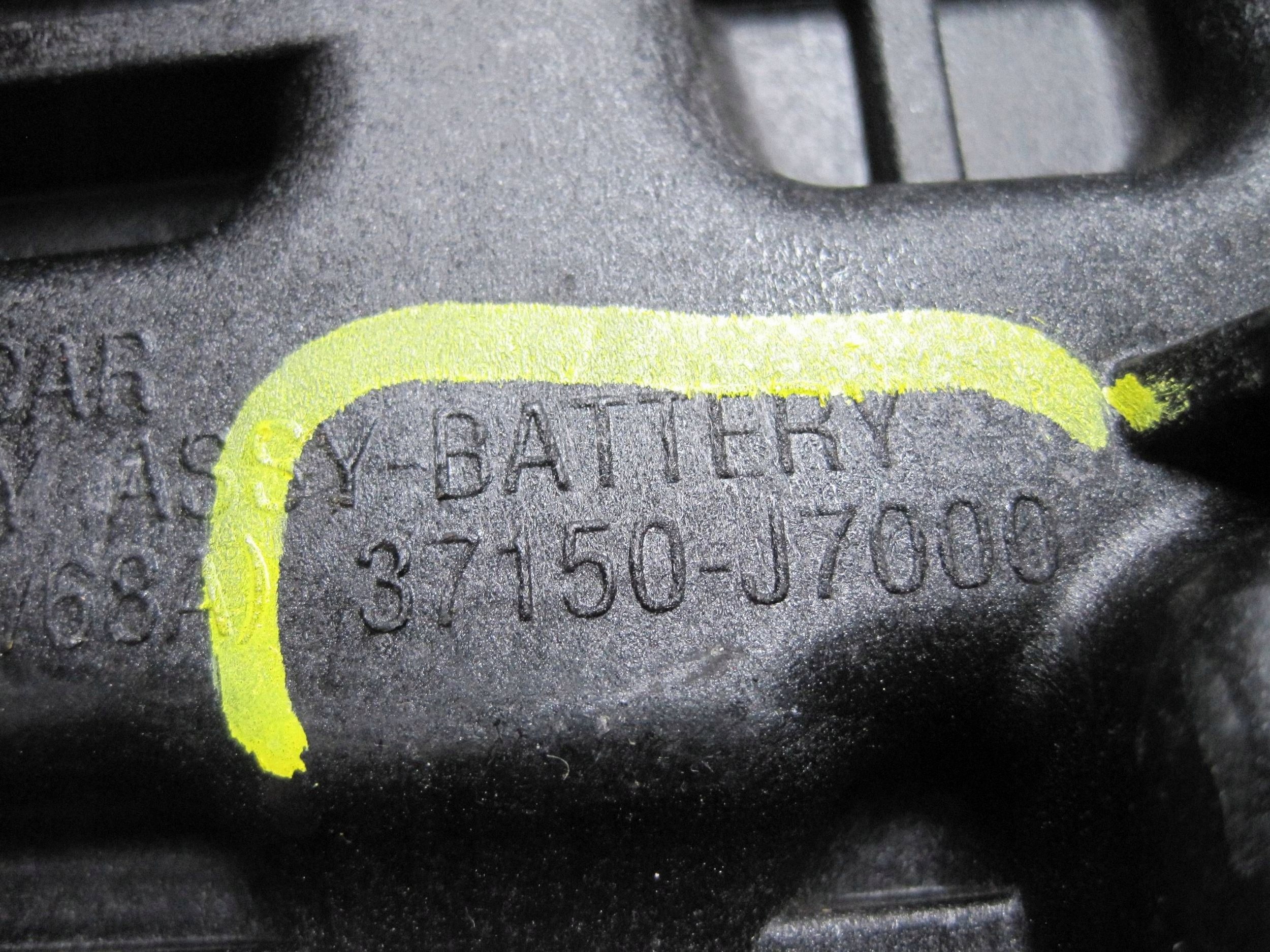 držač akumulatora KIA XCEED X-CEED 37150-J7000