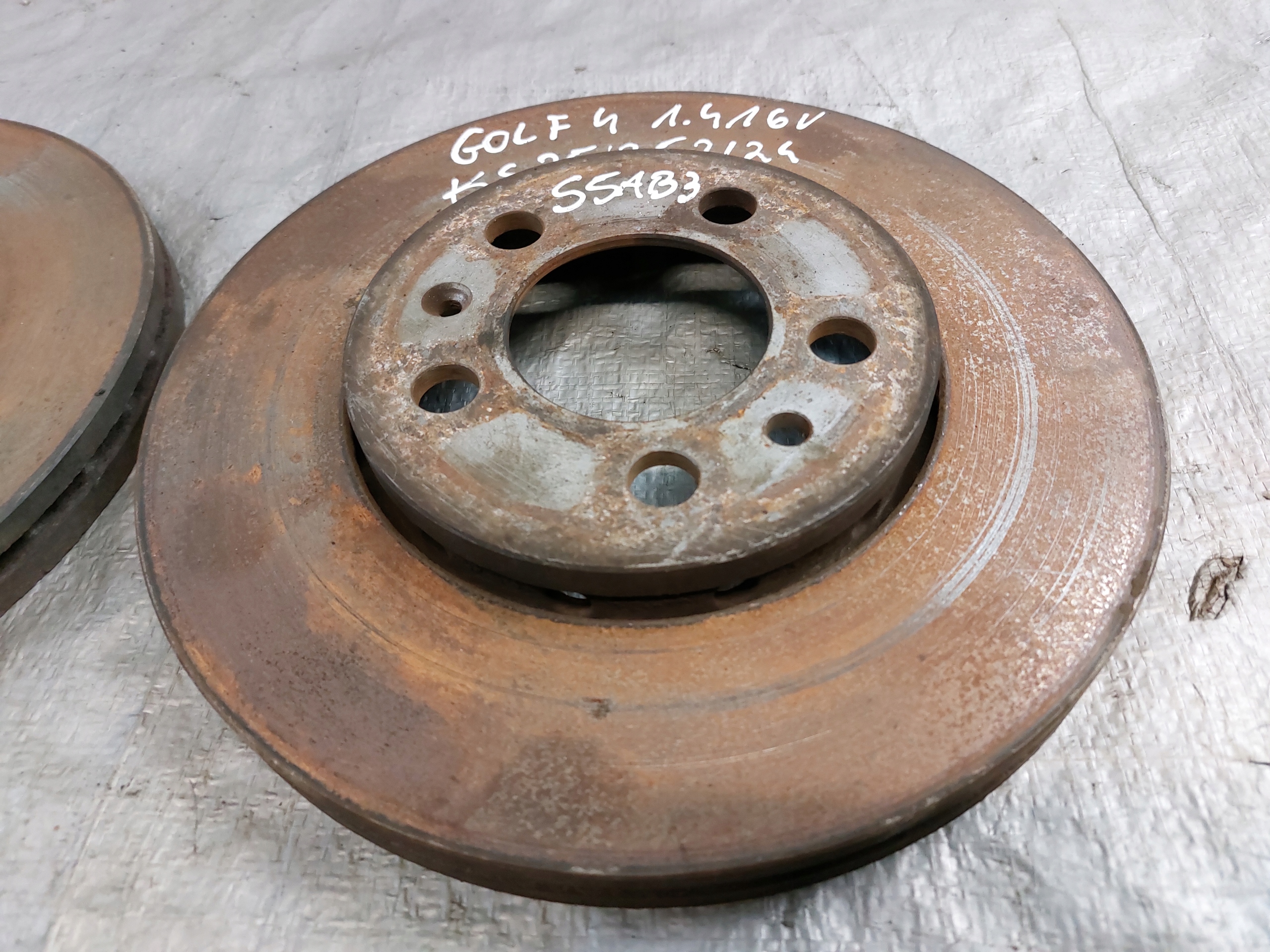 discs brake front VW GOLF IV 1.4 16V 255mm