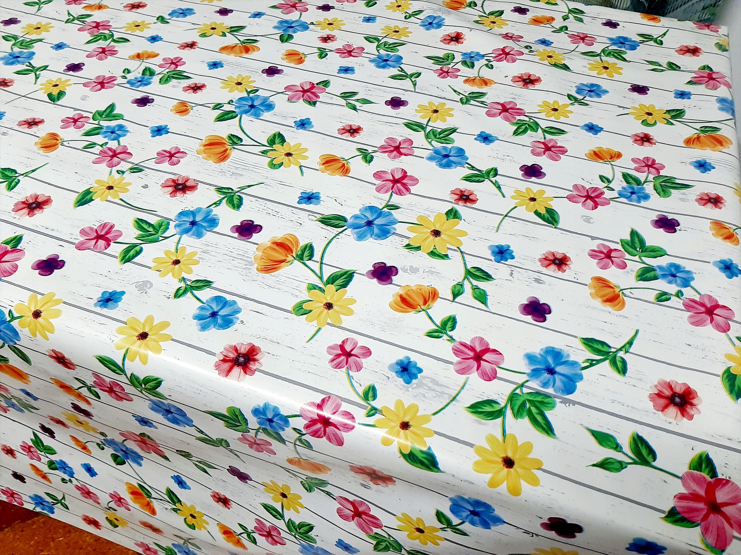 CERATA NA METRY, CERATY, OBRUS, CERATA W KWIATY Marka inna