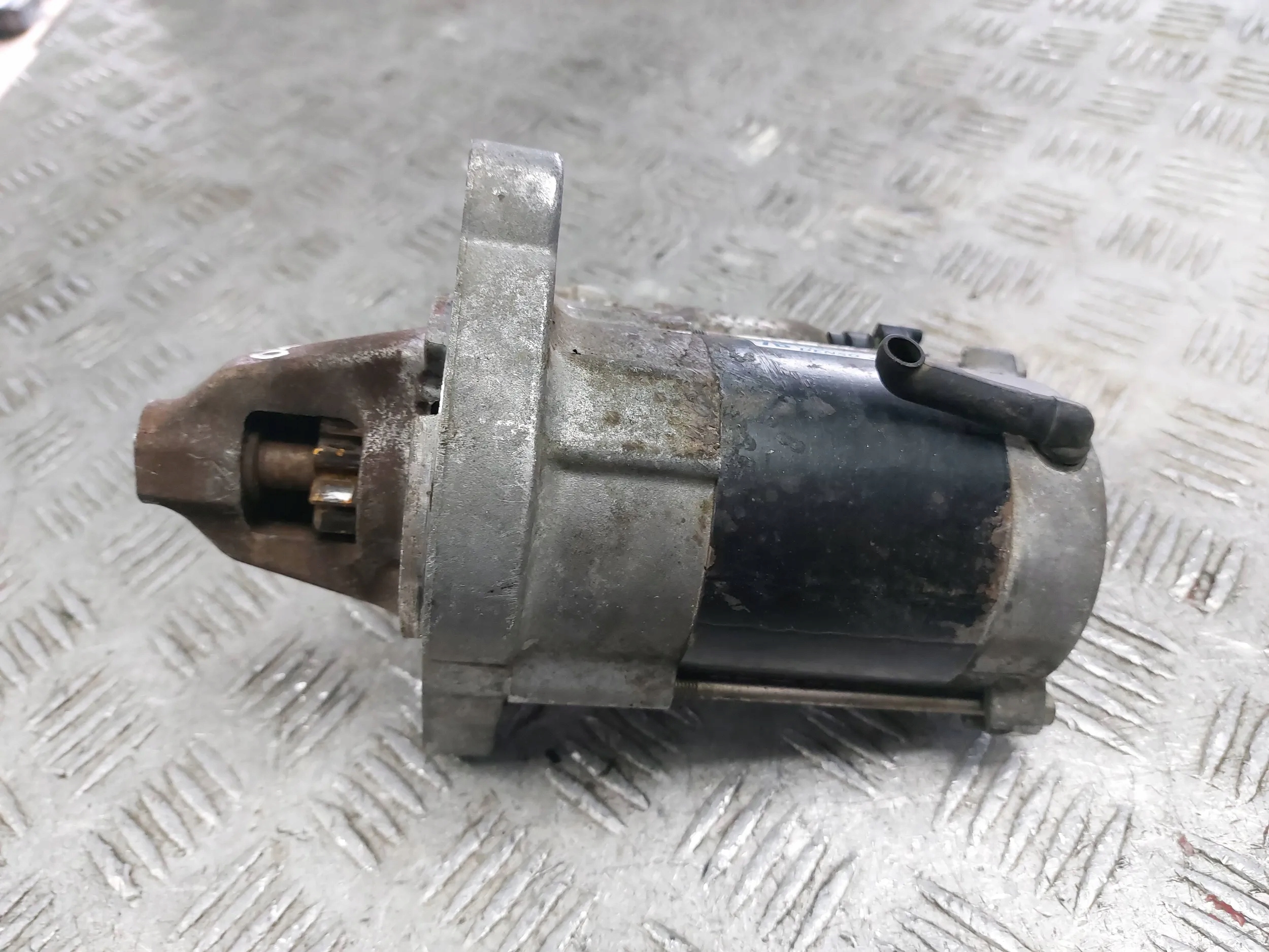 starter 28100-40070 Toyota Yaris II 1.0 VVTi