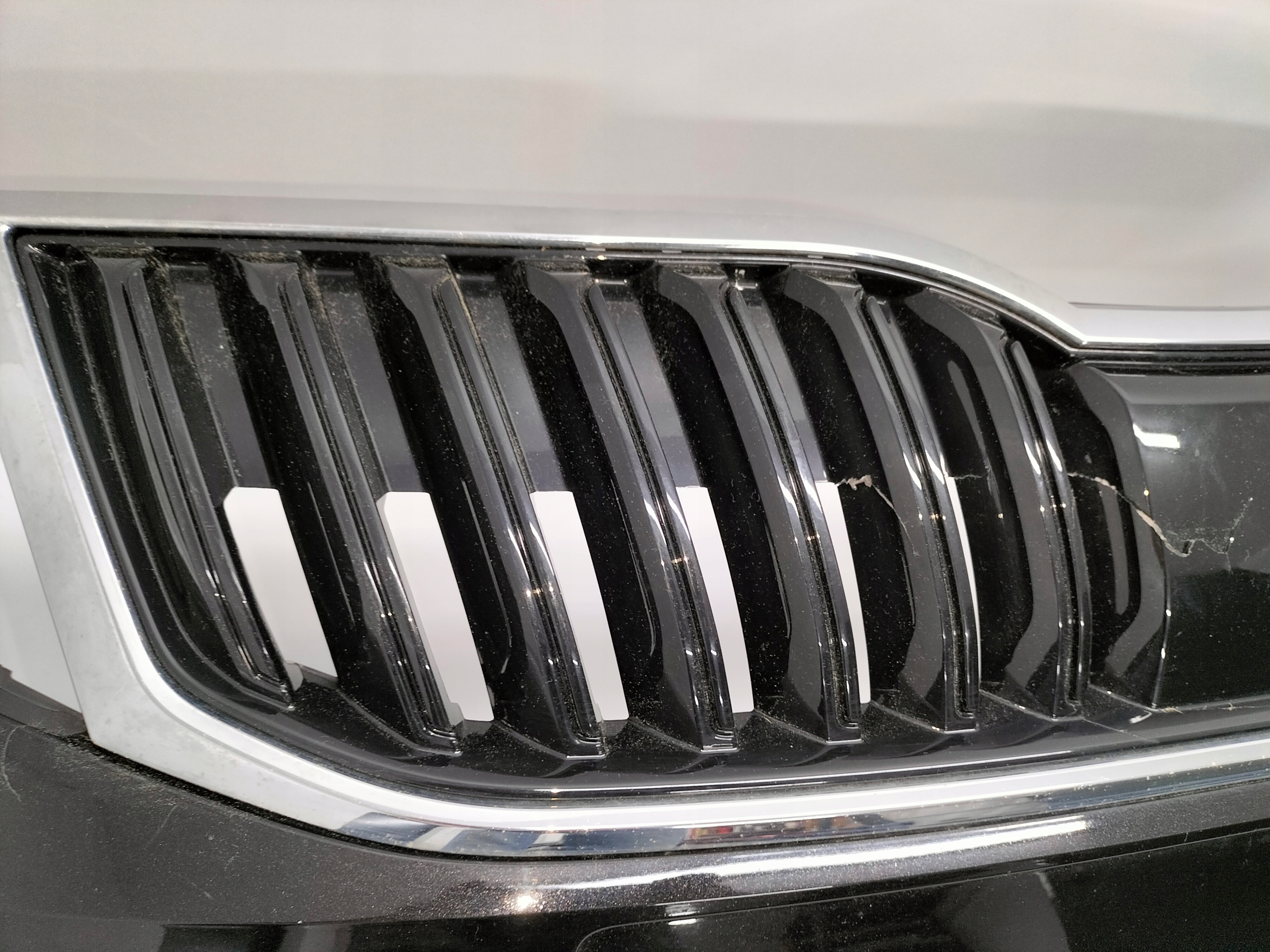 FRONTSTOSSSTANGE VORNE SKODA OCTAVIA III LIFT 17