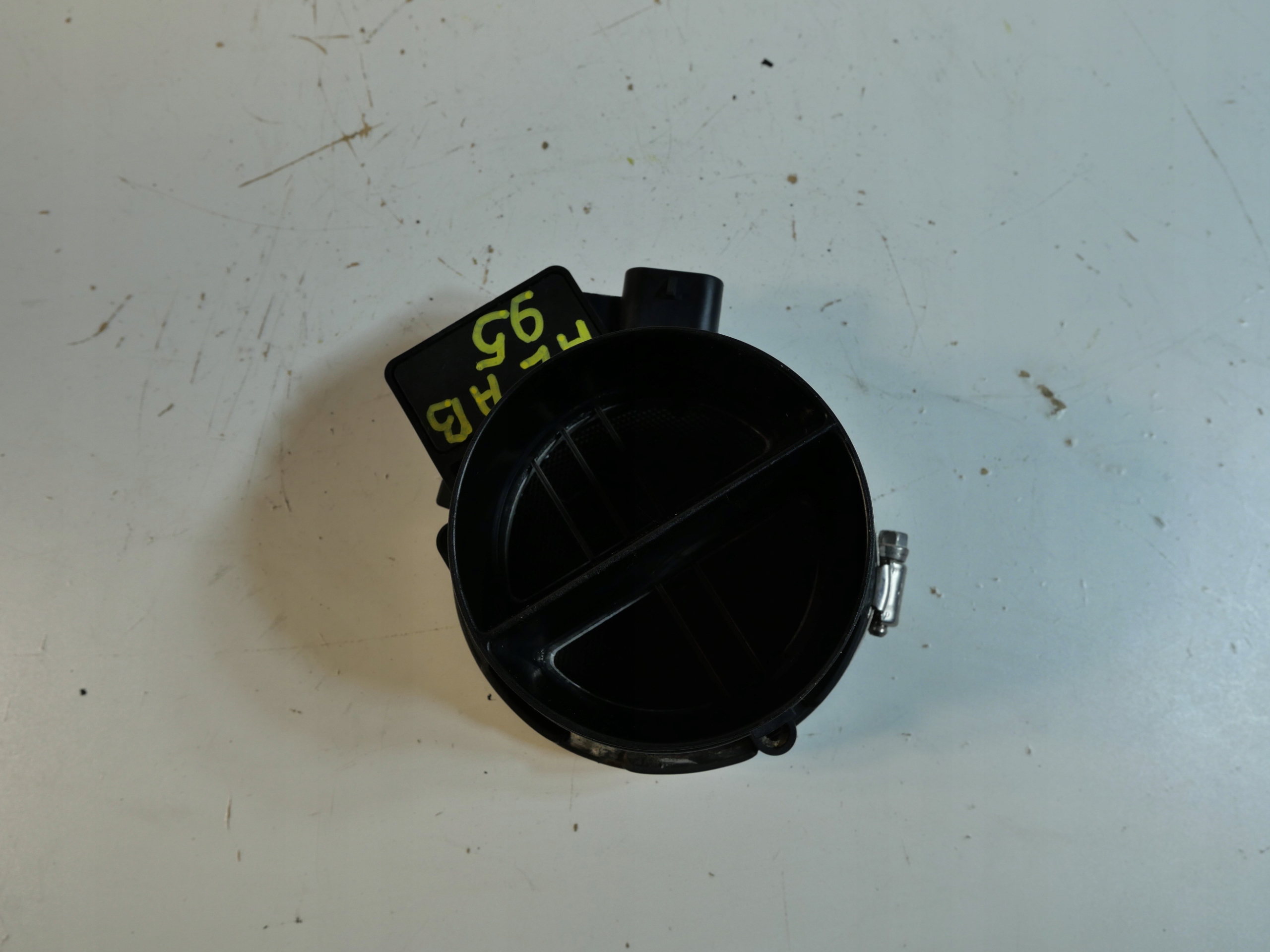 CHEVROLET TAHOE flow meter 25168491