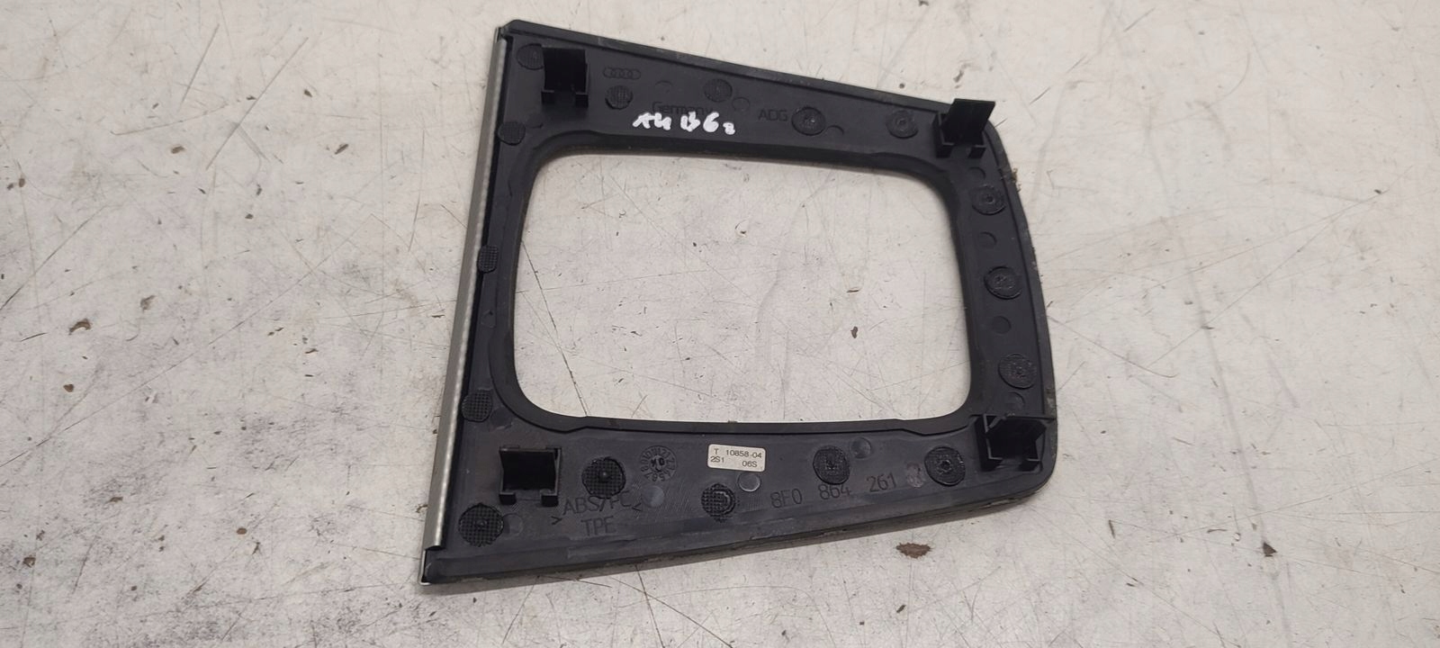 Dekory Moulage du tableau de bord Console Audi A4 B6 Berline 2,0 FSI